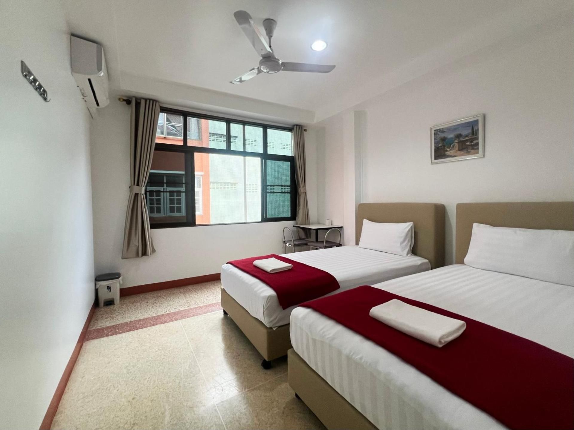 Twin Room with Private Bathroom