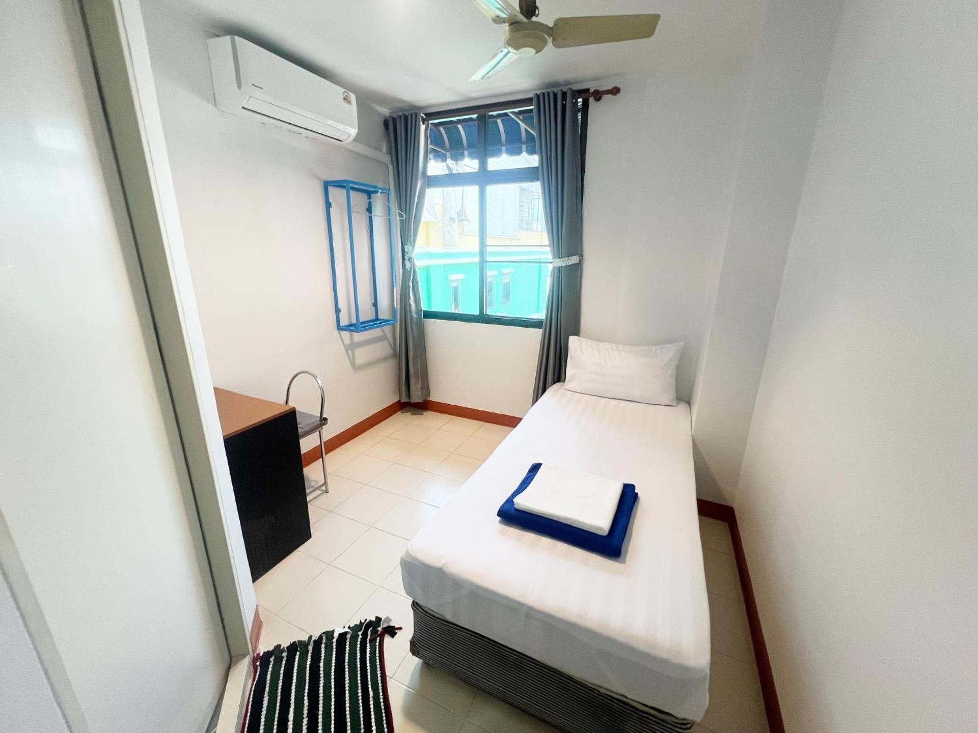 Single Room With Private Bathroom