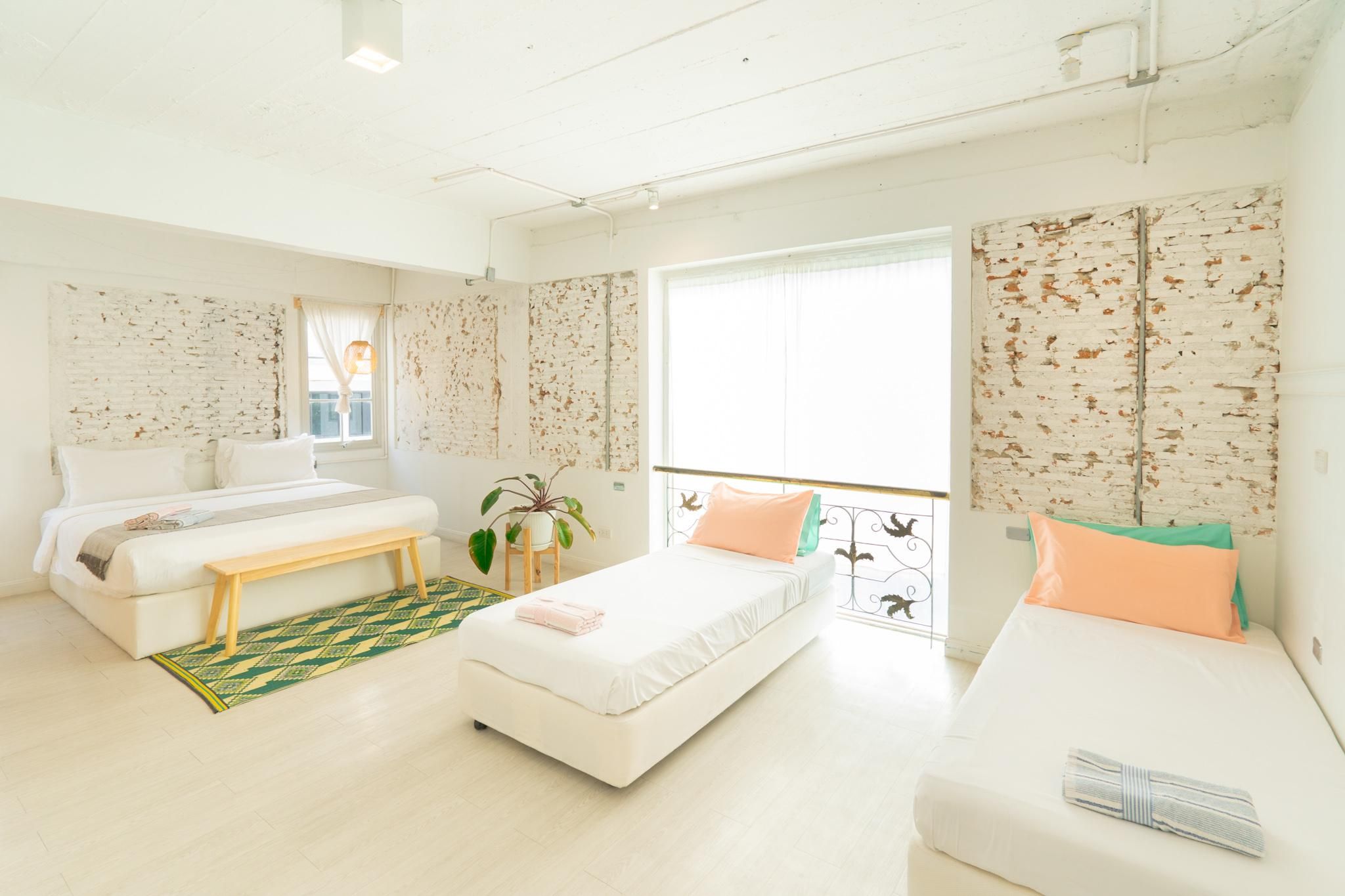 Friends and Family Room