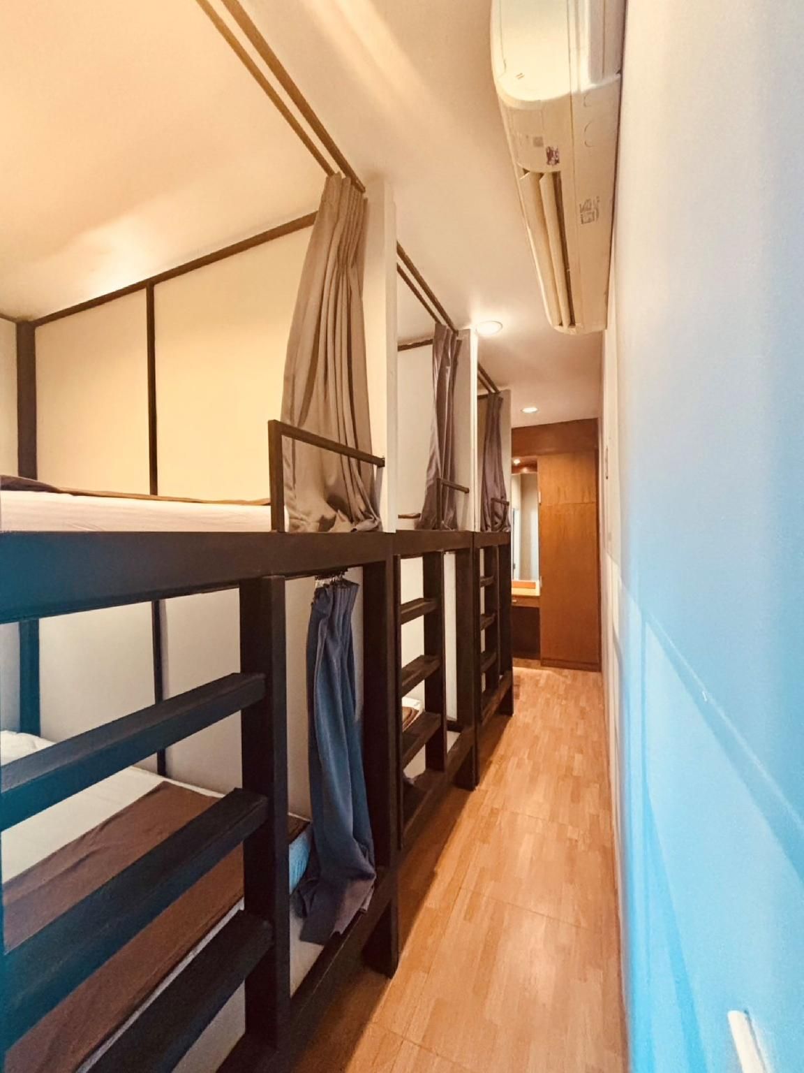Private Room 6