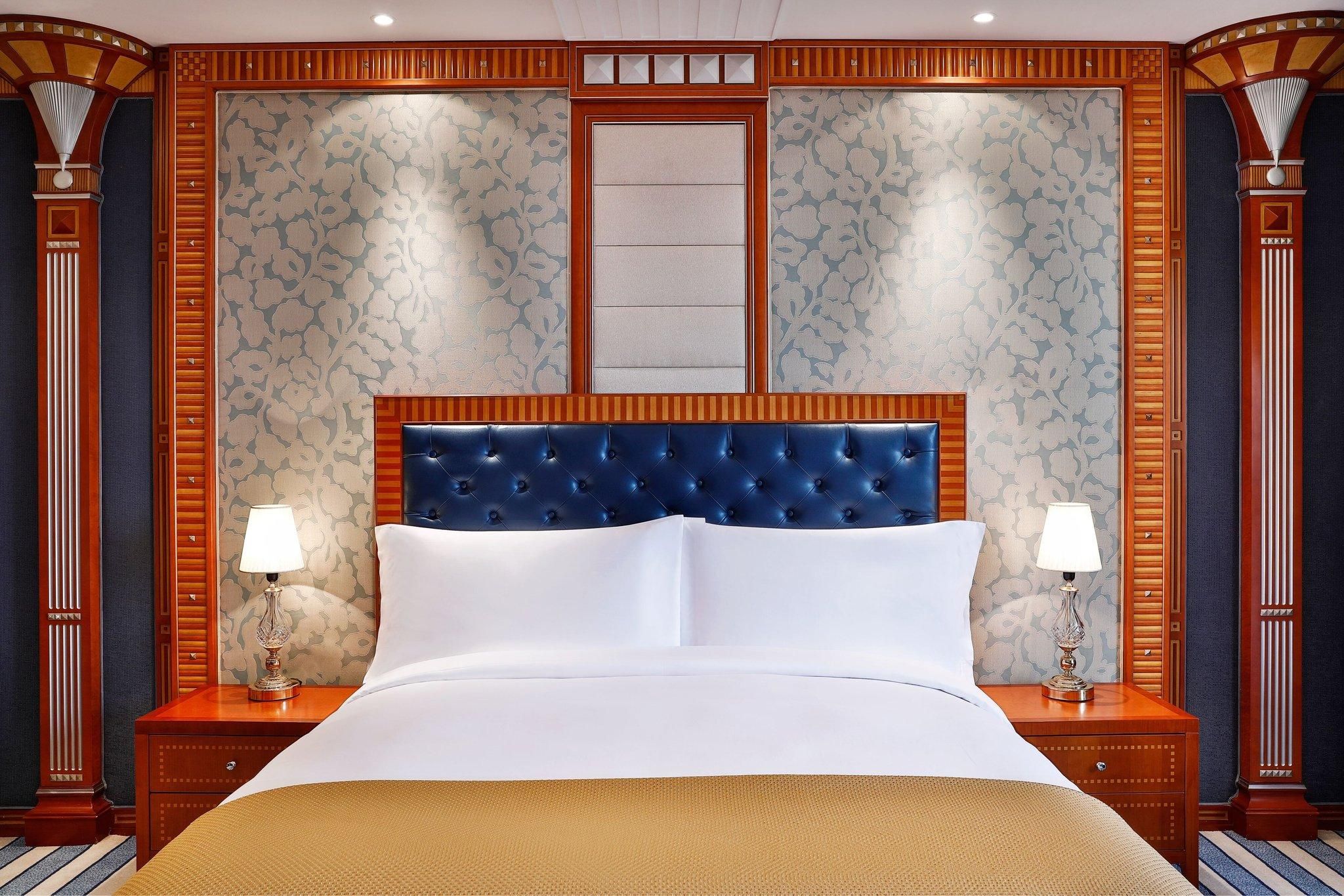 Junior Suite, 1 Bedroom Junior Suite, 1 King, City View, High Floor