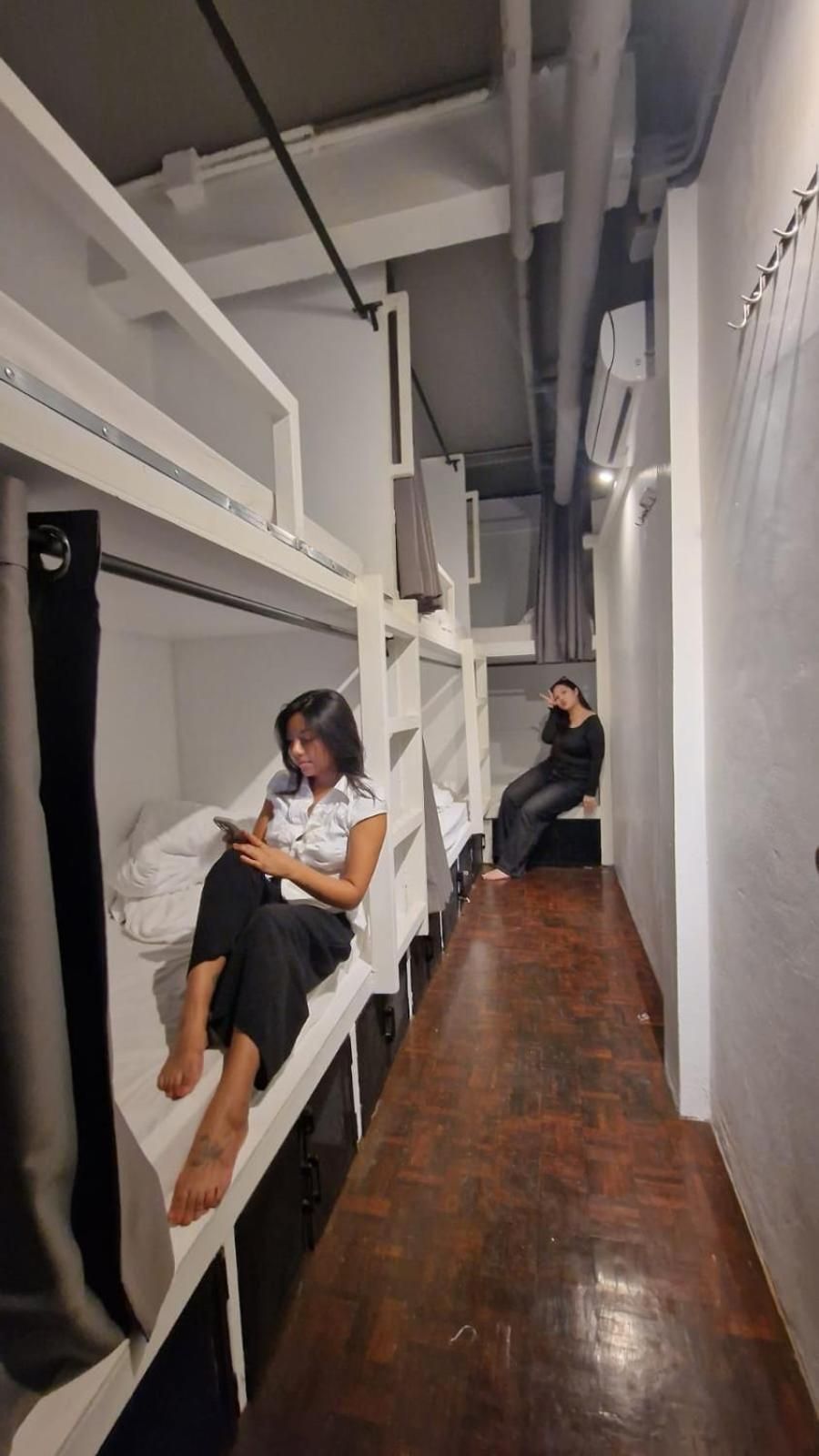 Female Dormitory 01 - 6 Bunk Beds