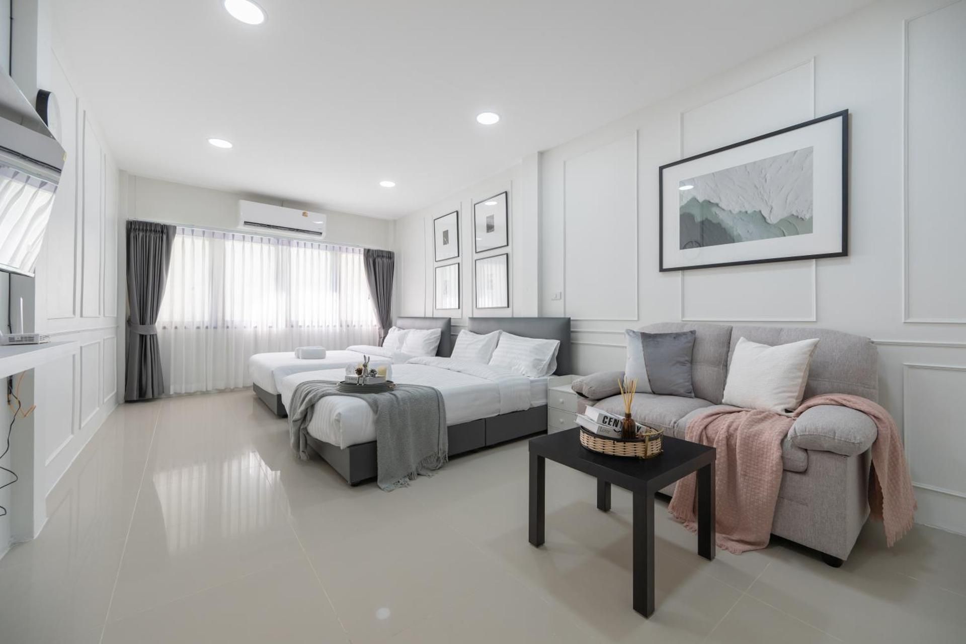 One-Bedroom Apartment