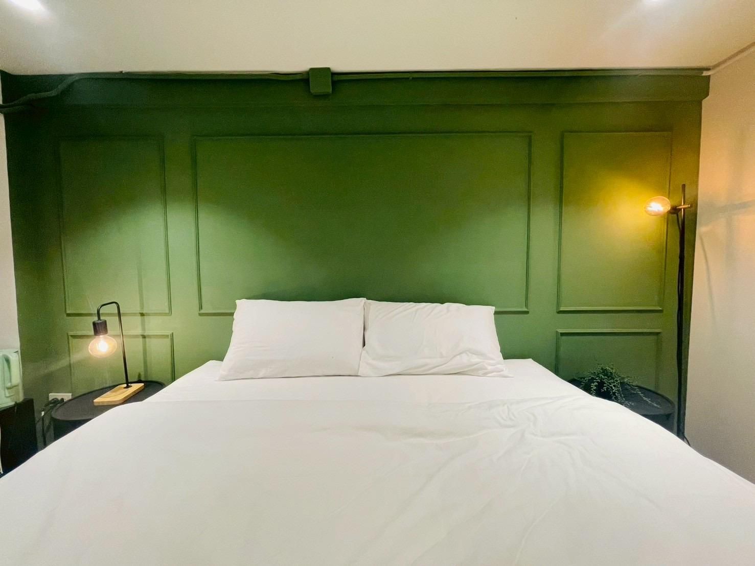 Single Deluxe Room