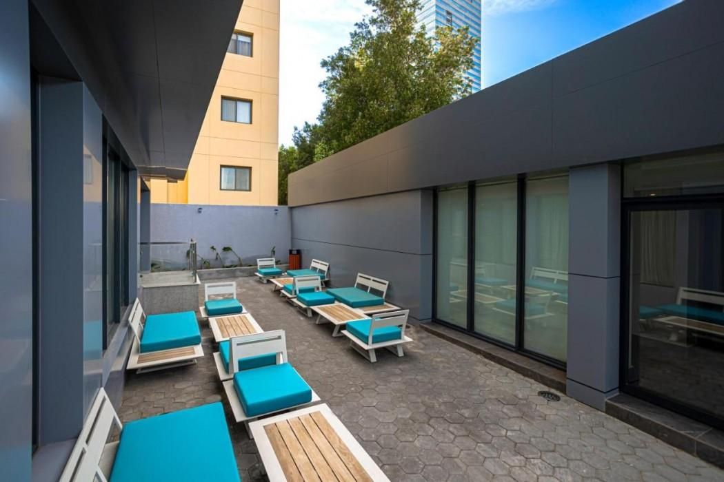 70f4305eb1c67af5bf49574d86e6650b