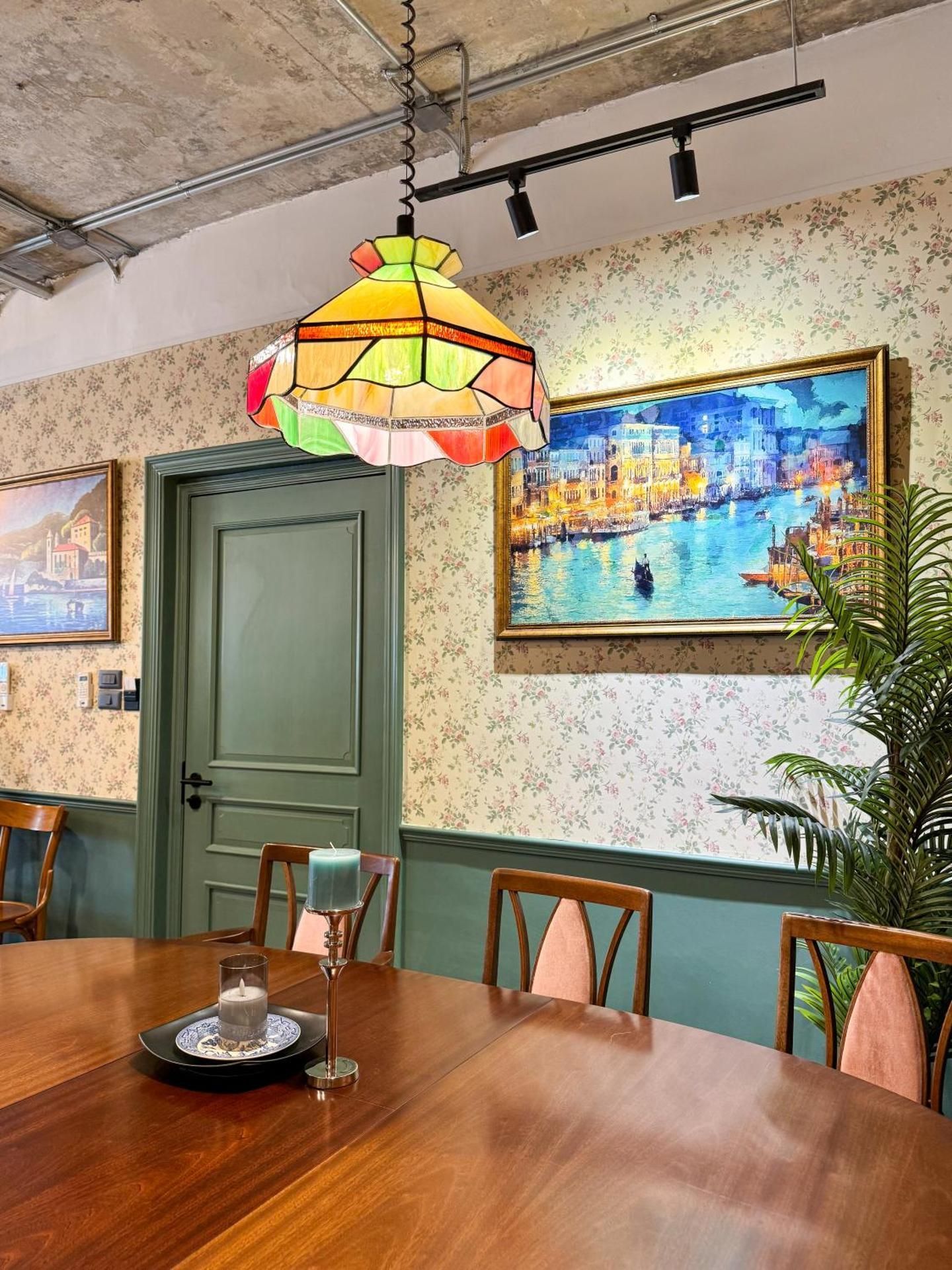 Nara Poshtel Sathorn