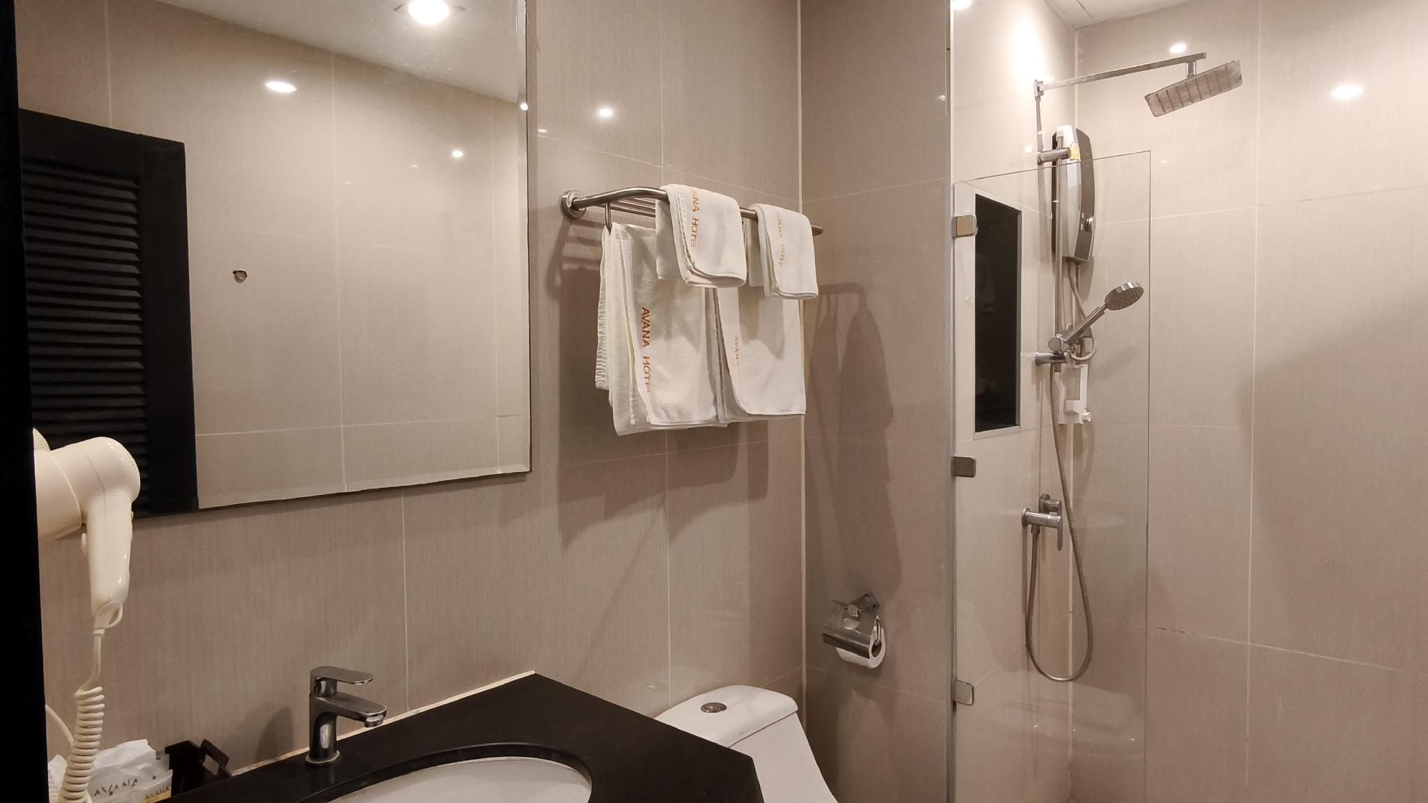 Superior Twin - Parking Available