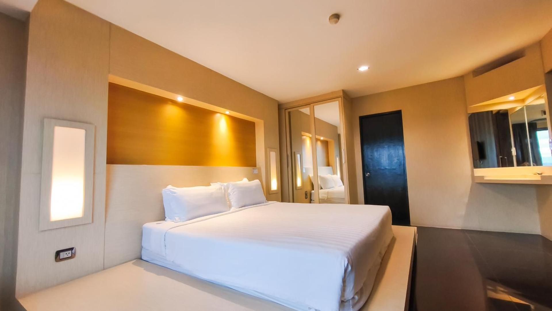 Junior Suite with Balcony
