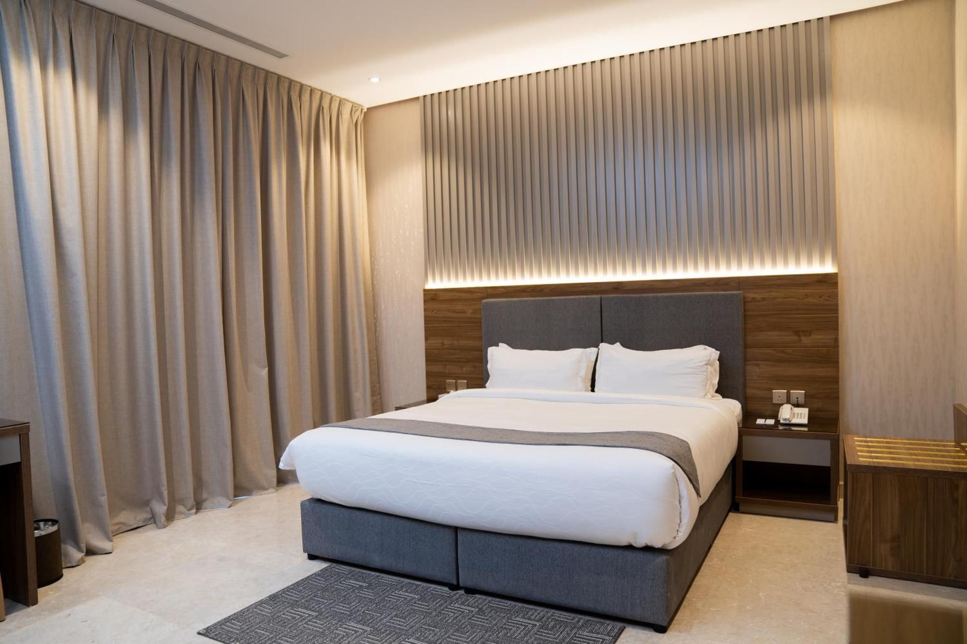 Sarwat Park Hotel Jeddah Standard Double Room - 2 Adults