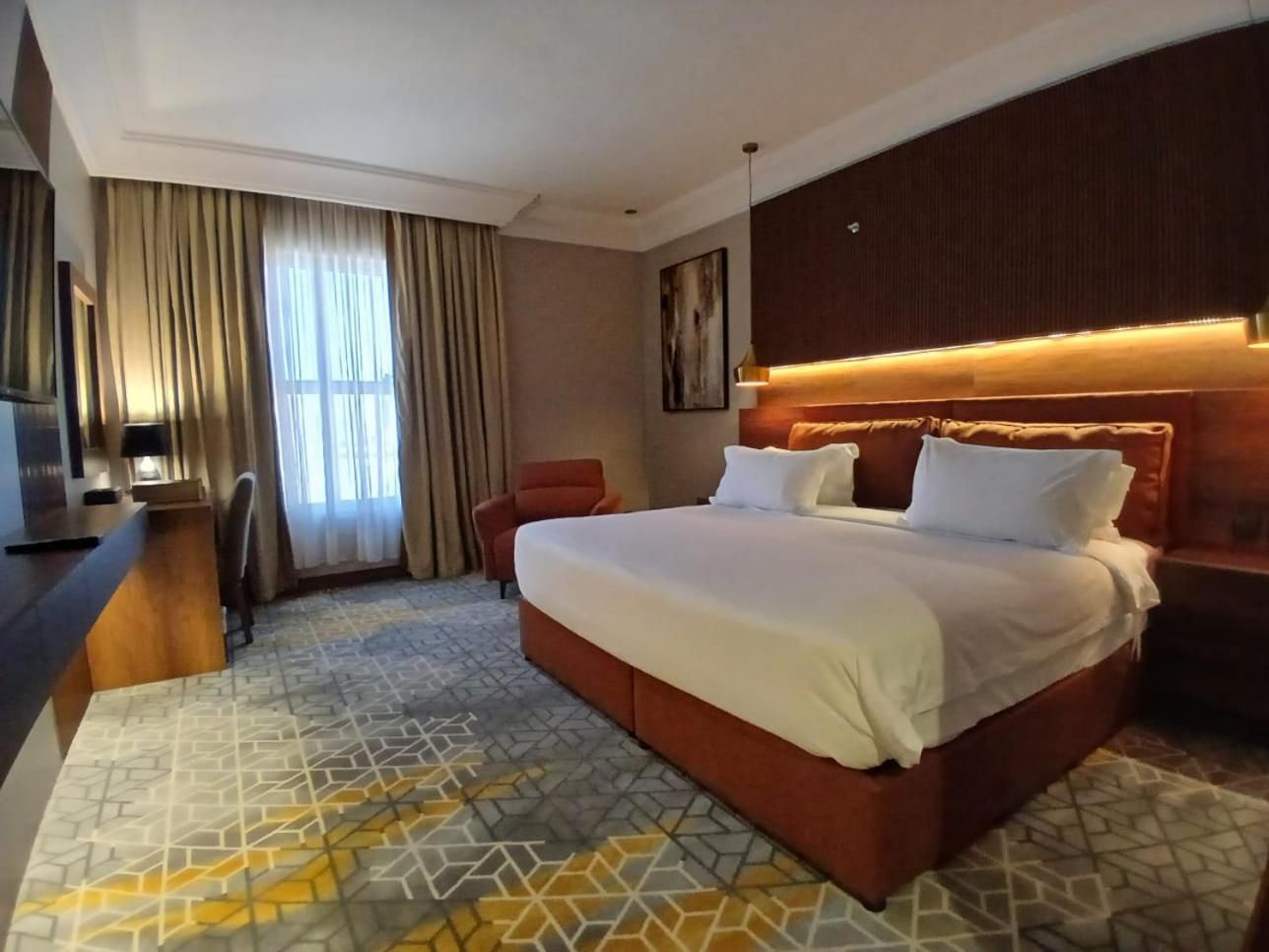 Deluxe Suite