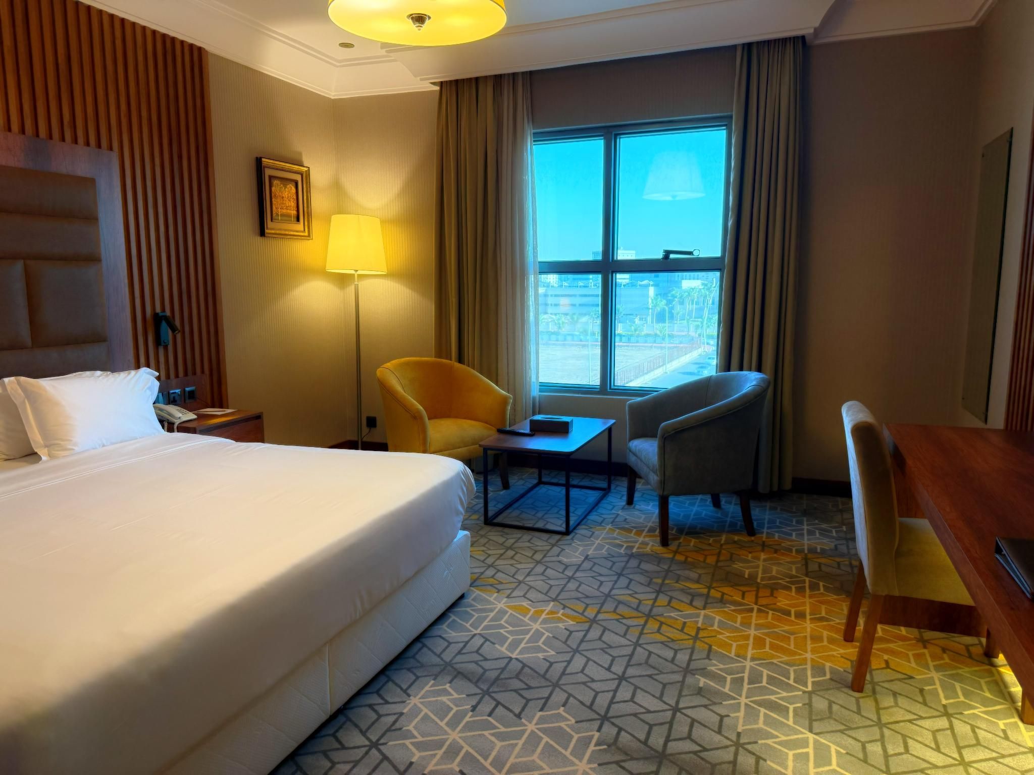 Deluxe Side Sea View