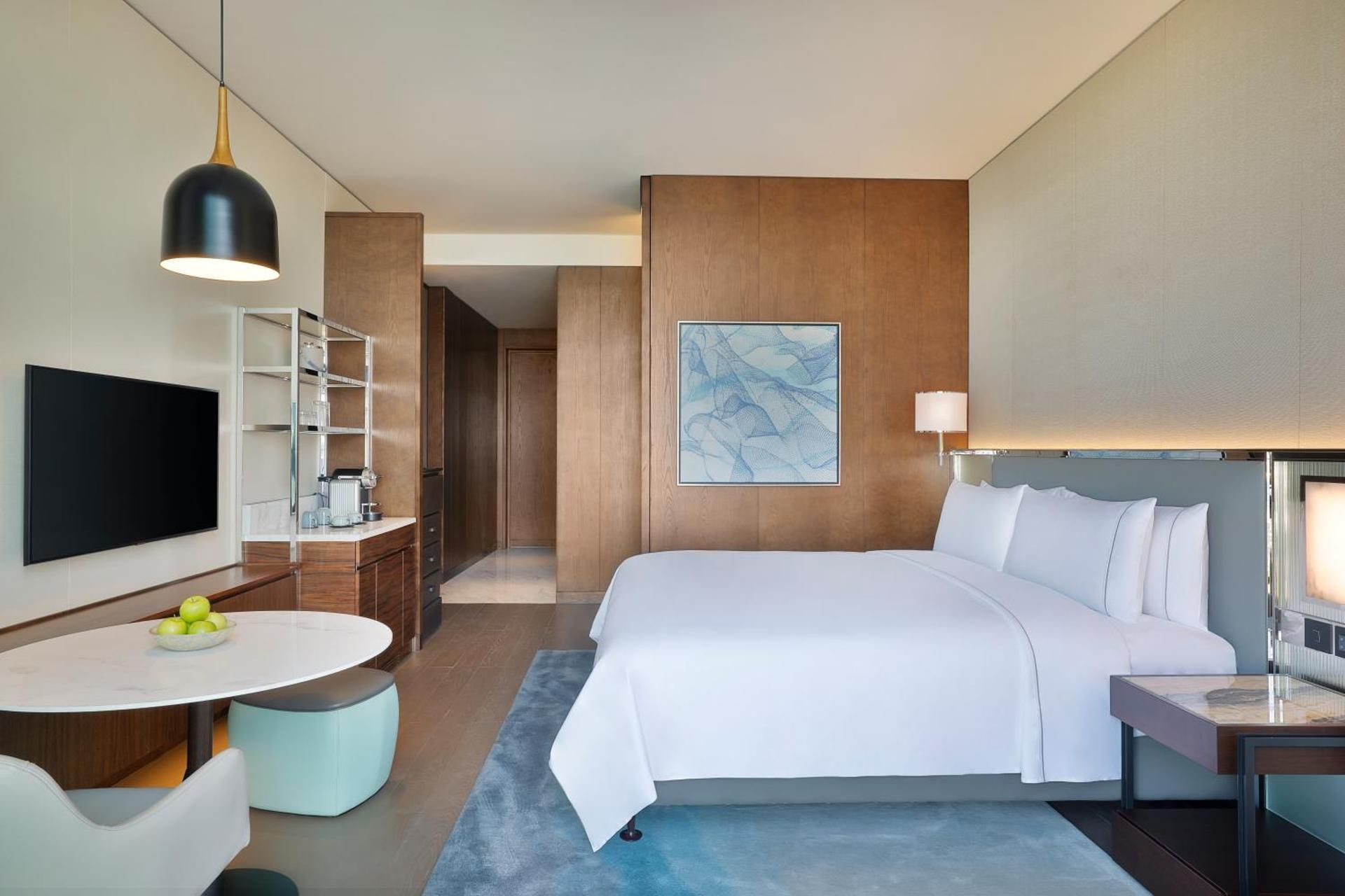 Superior City View King