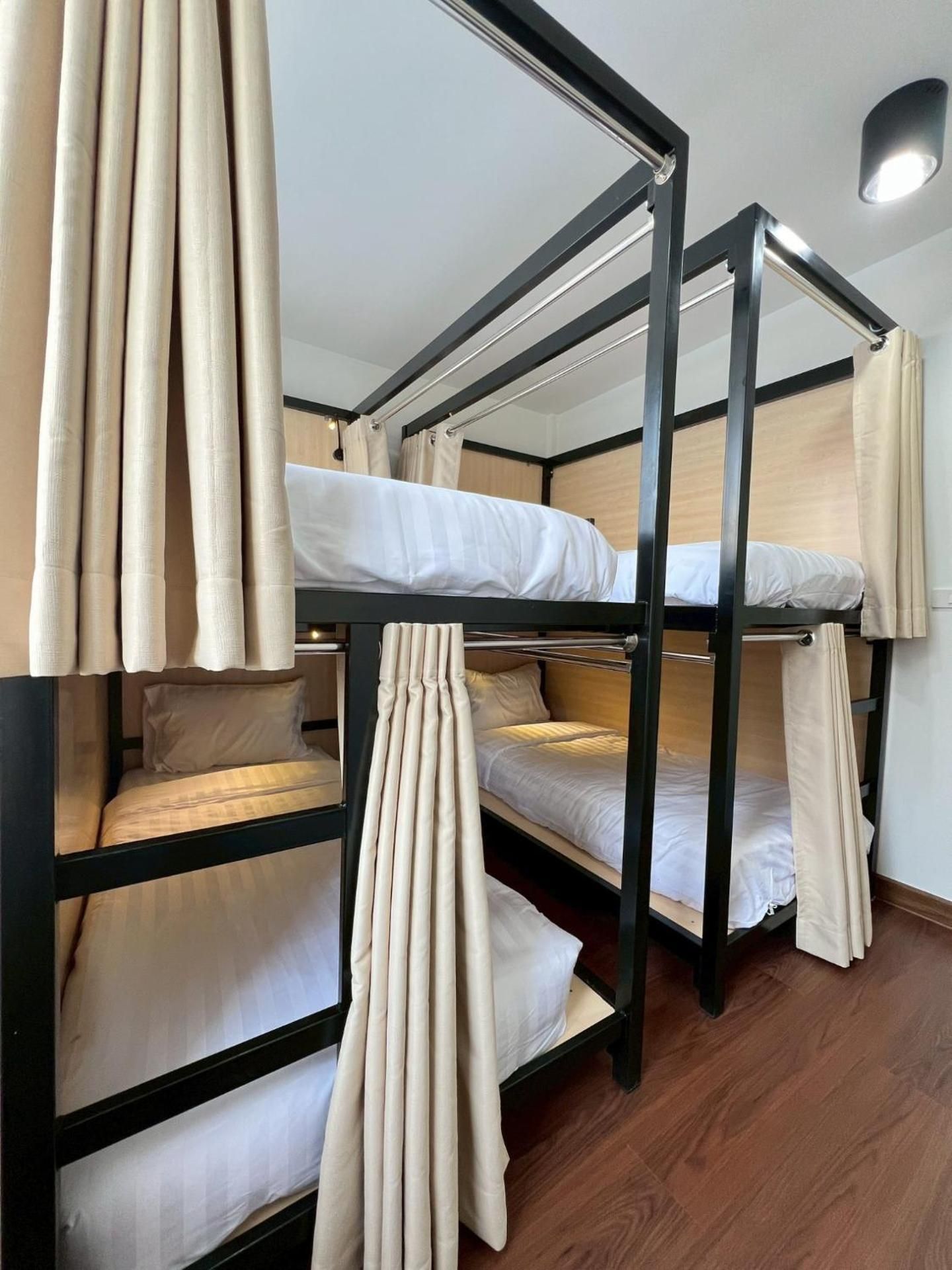 Mixed Dormitory Room