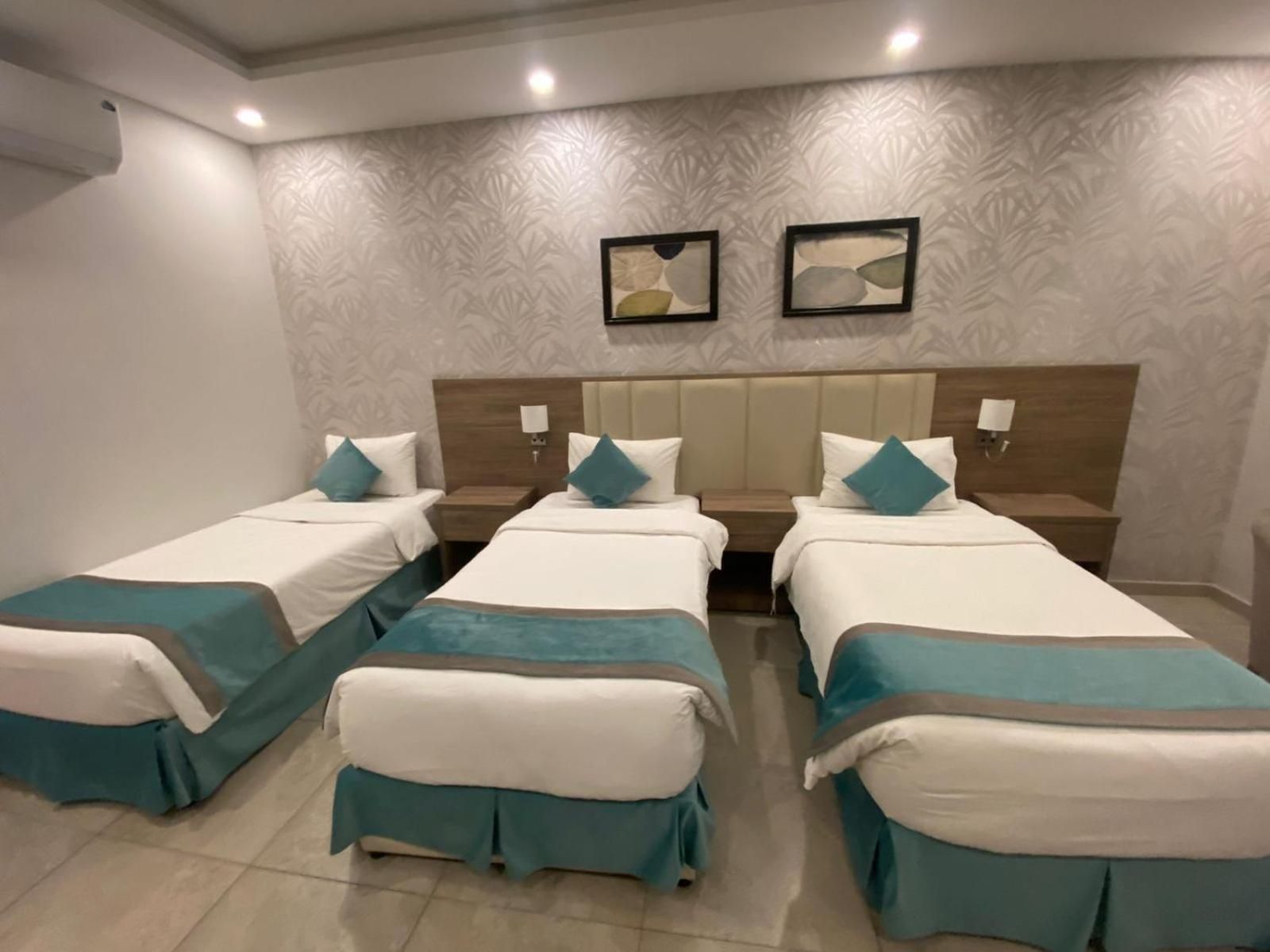 Standard Triple Studio