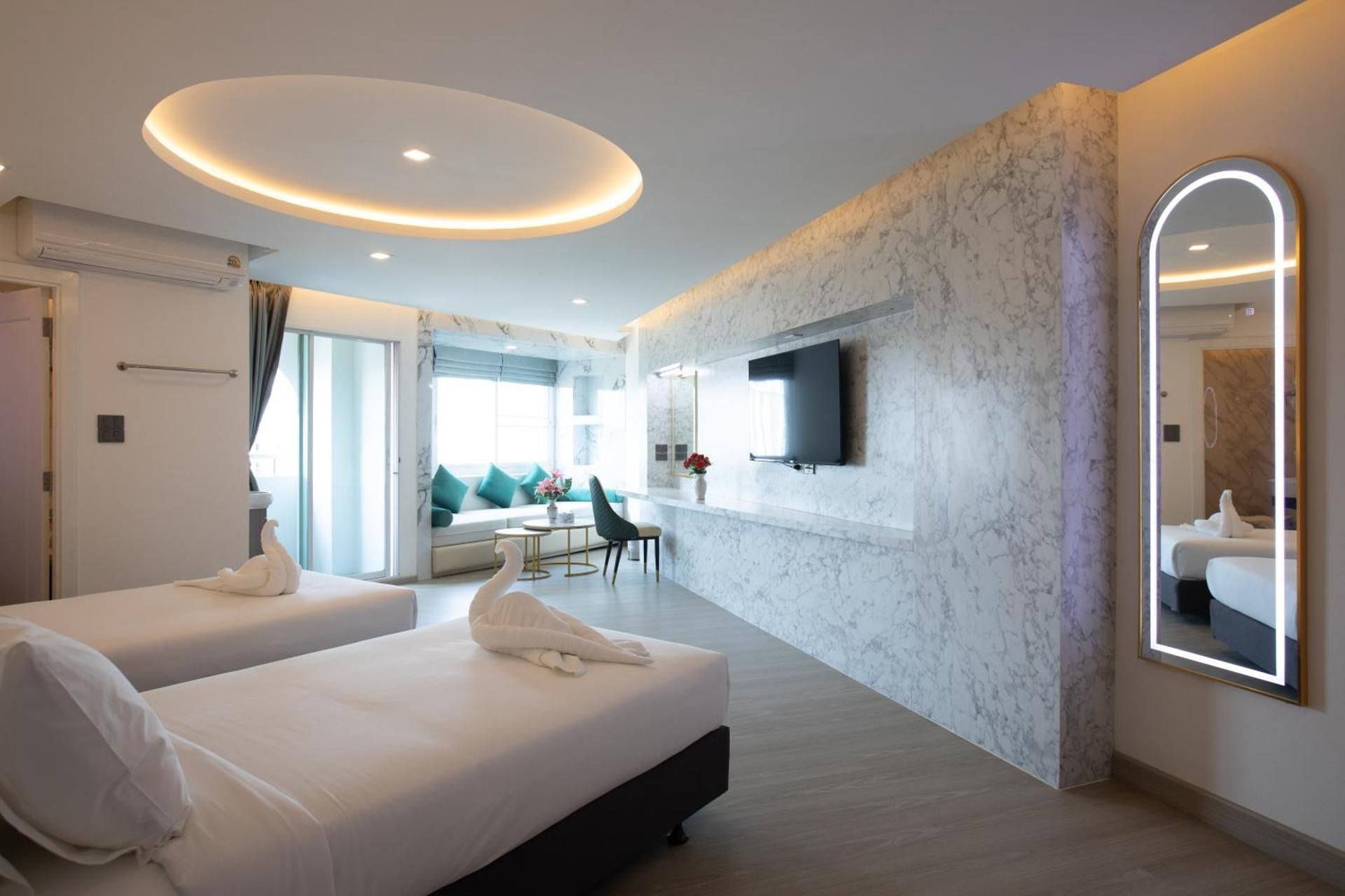 Deluxe Twin Room