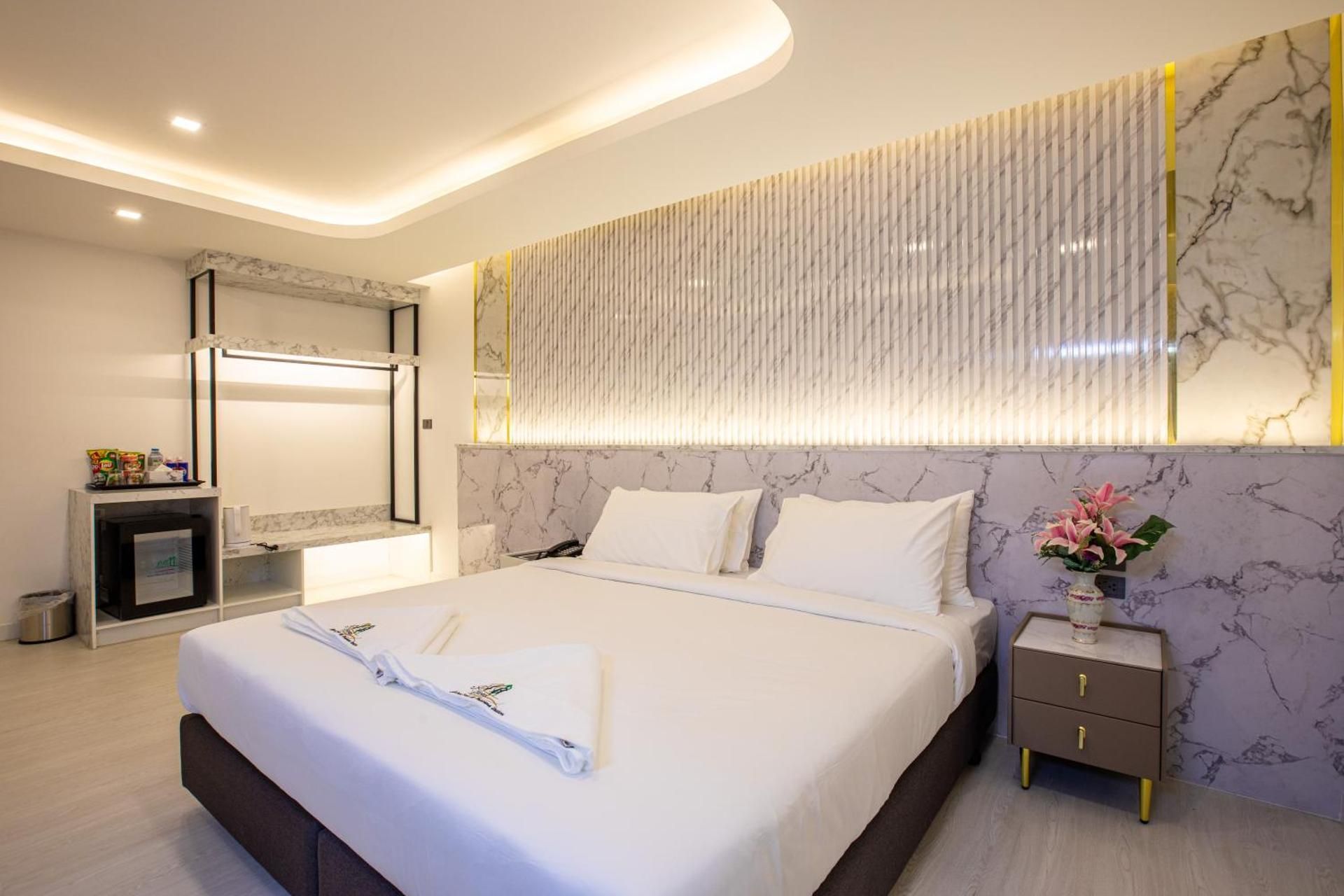 Superior King Room