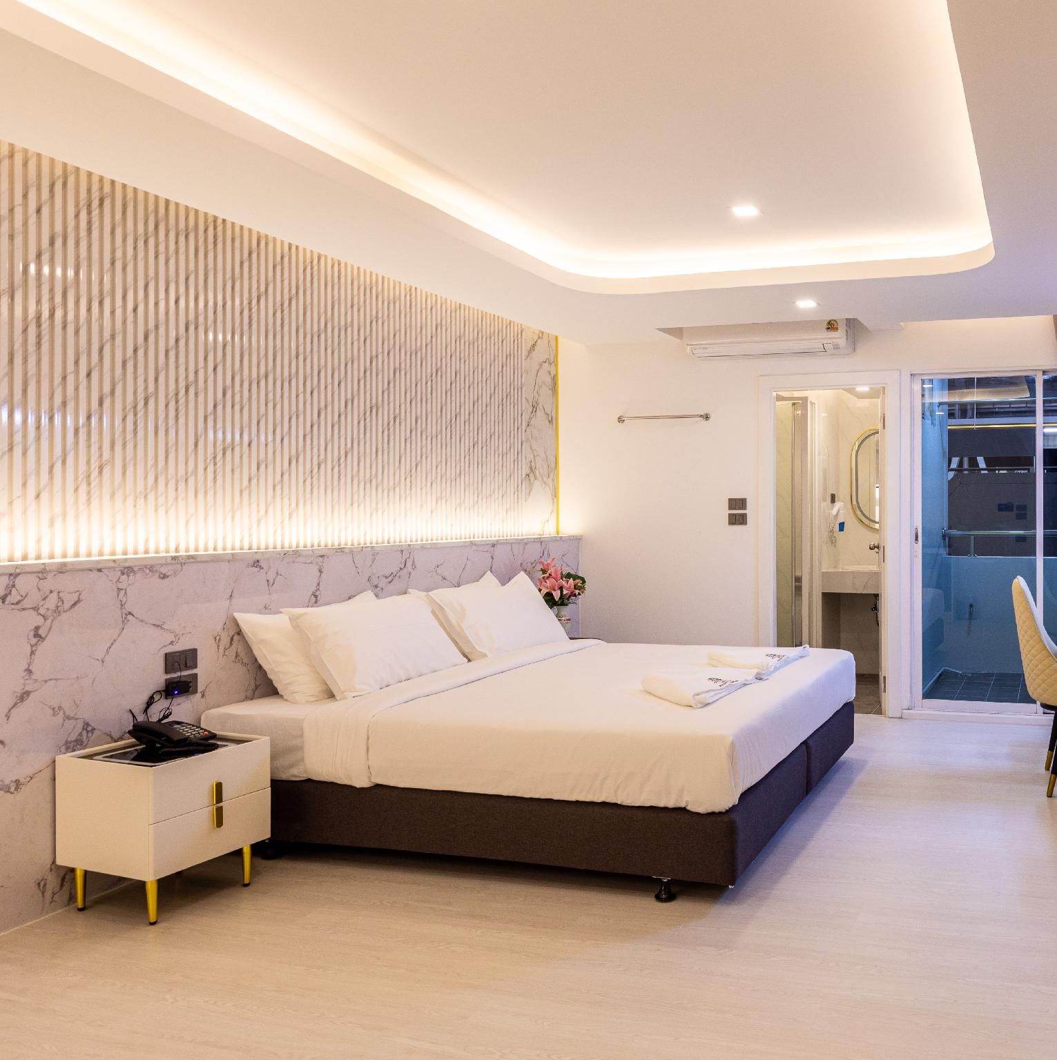 Superior Premier King Room