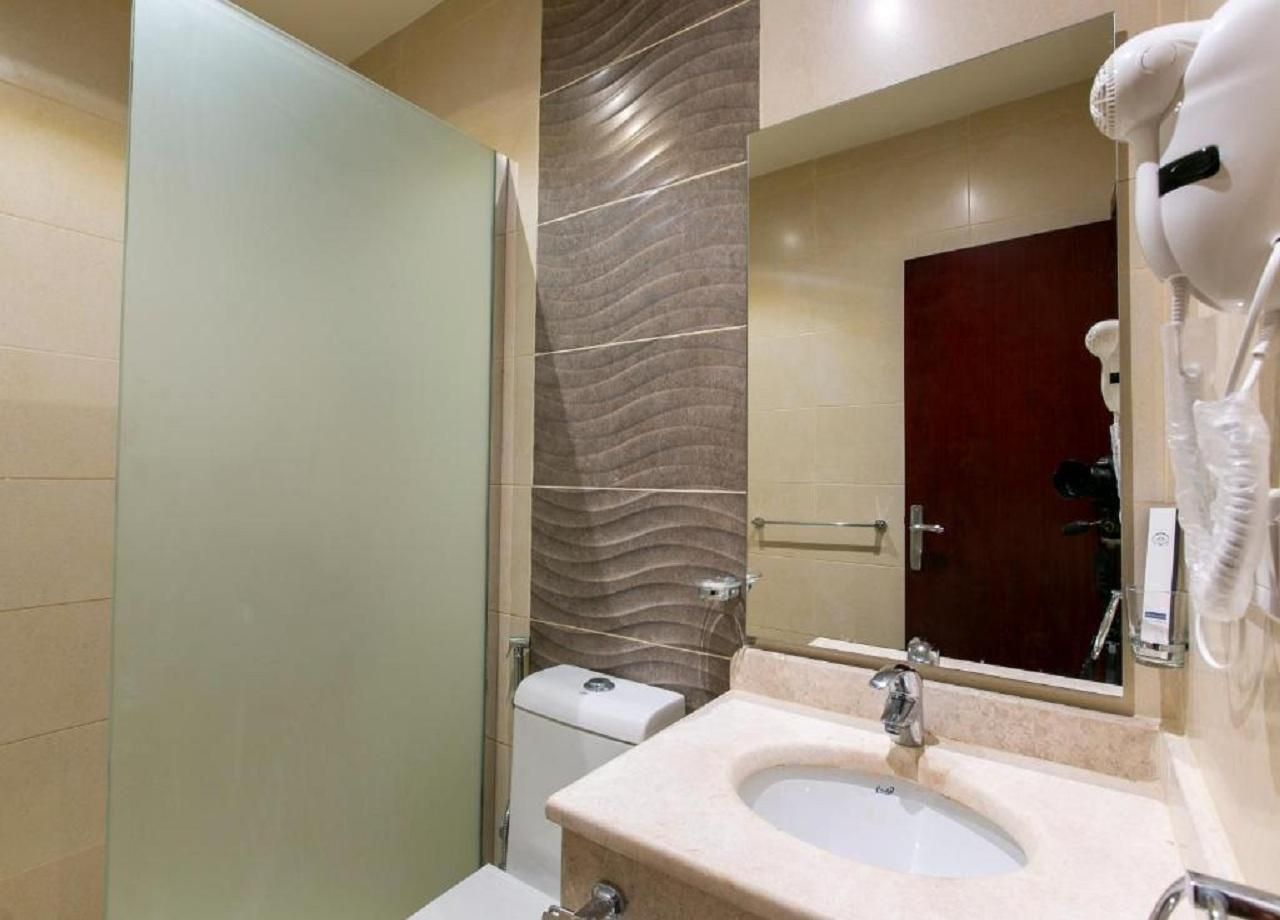 Standard King Room - Renovated