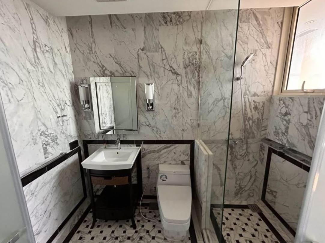 Suite with City View