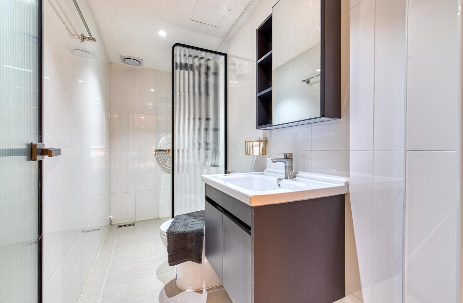 Four-Bedroom Deluxe Apartment