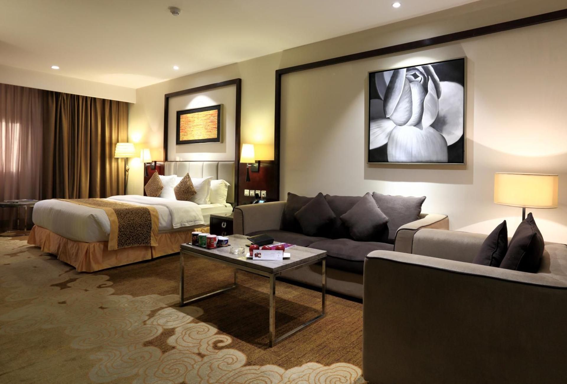 Boudl Al Tahlia Serviced Apartments Studio King 2