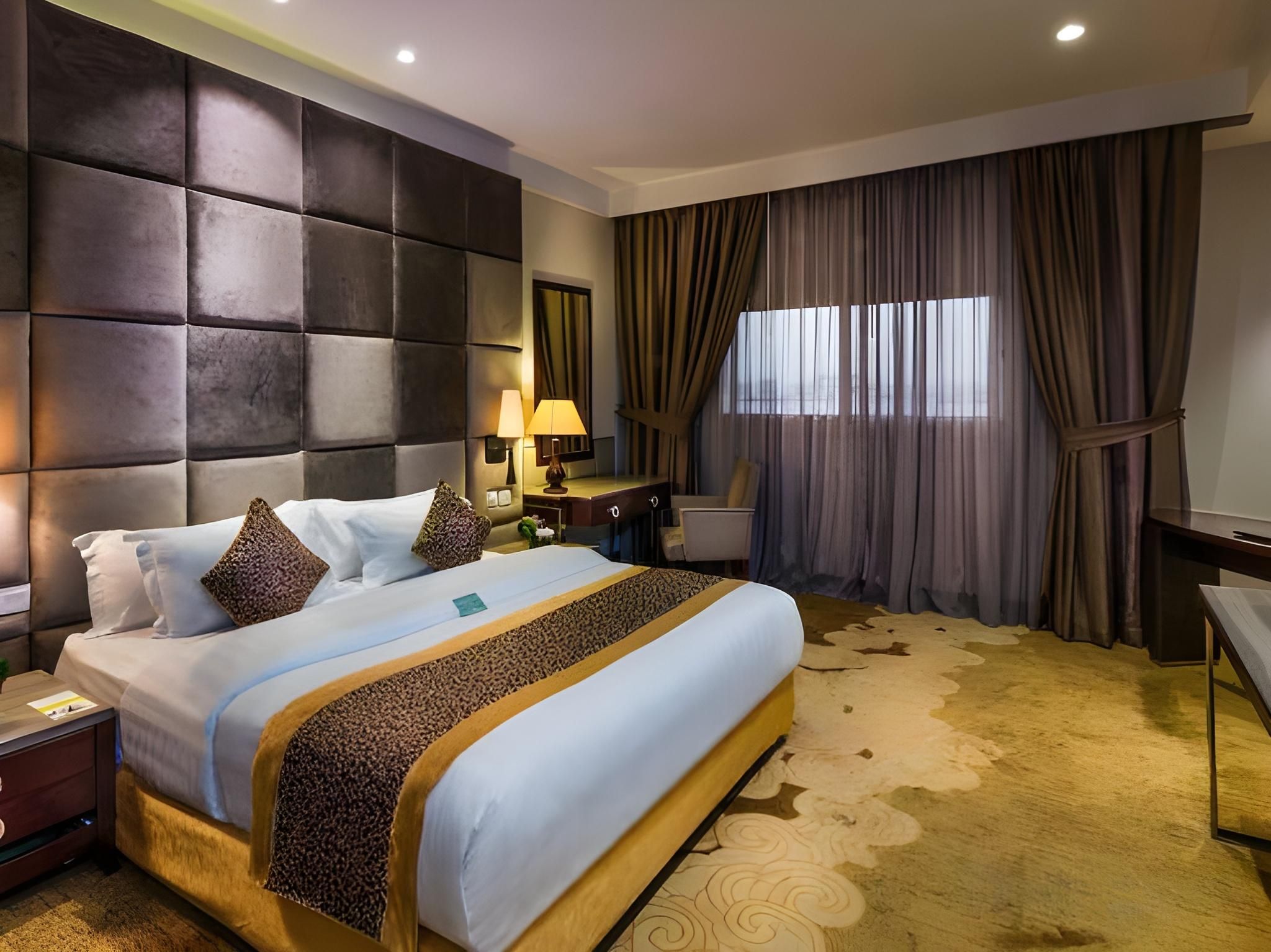 Standard King Room