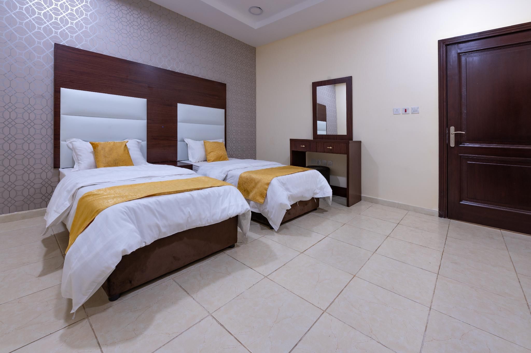 Twin Room Shared Bathroom