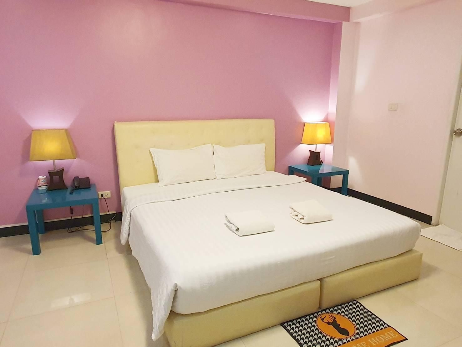 KING BED ROOM