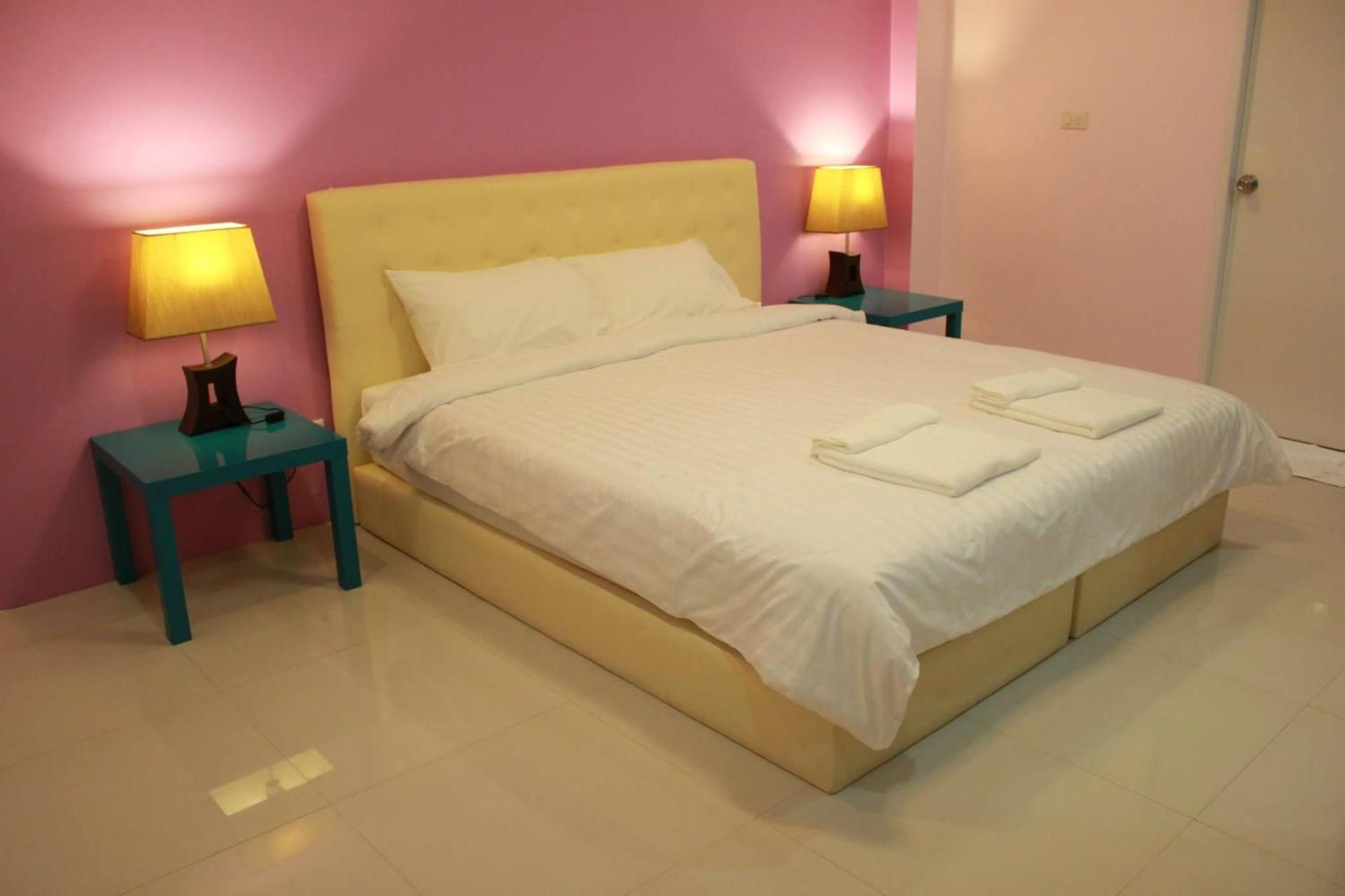 KING BED ROOM
