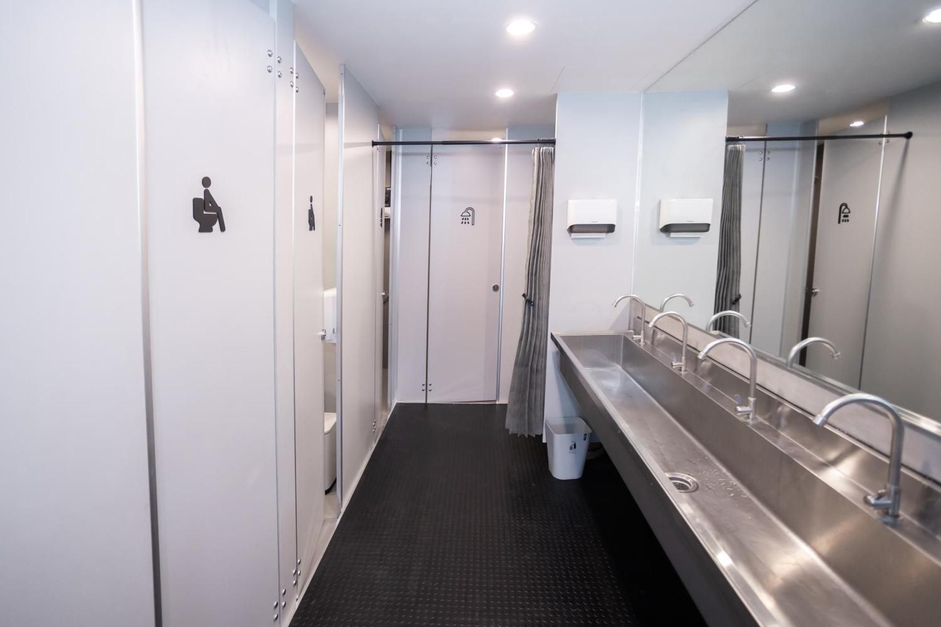 6-Bed Mixed Dormitory Room