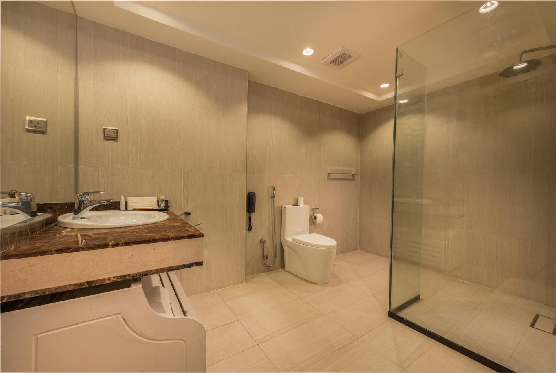Queen Suite