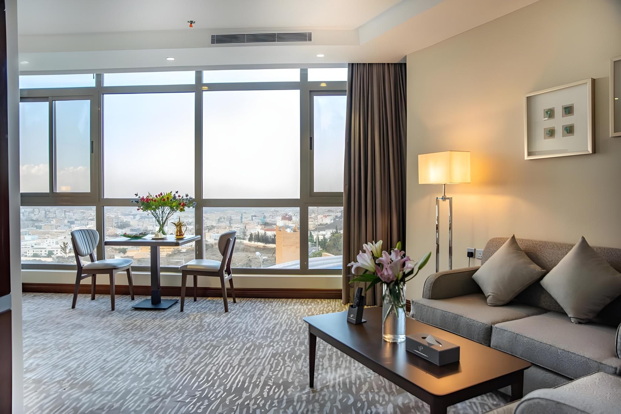 Panorama Room