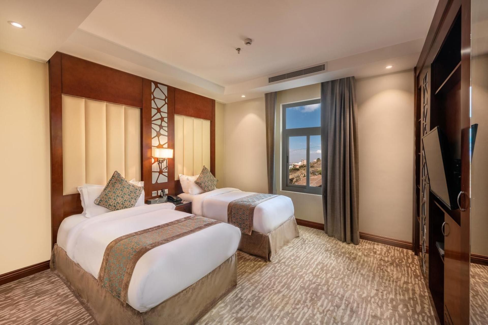 Twin Room with View