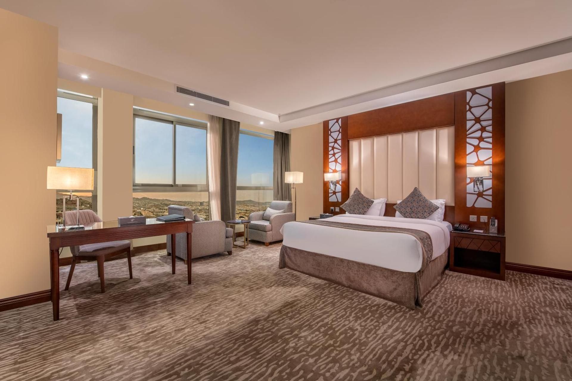 Superior King Room