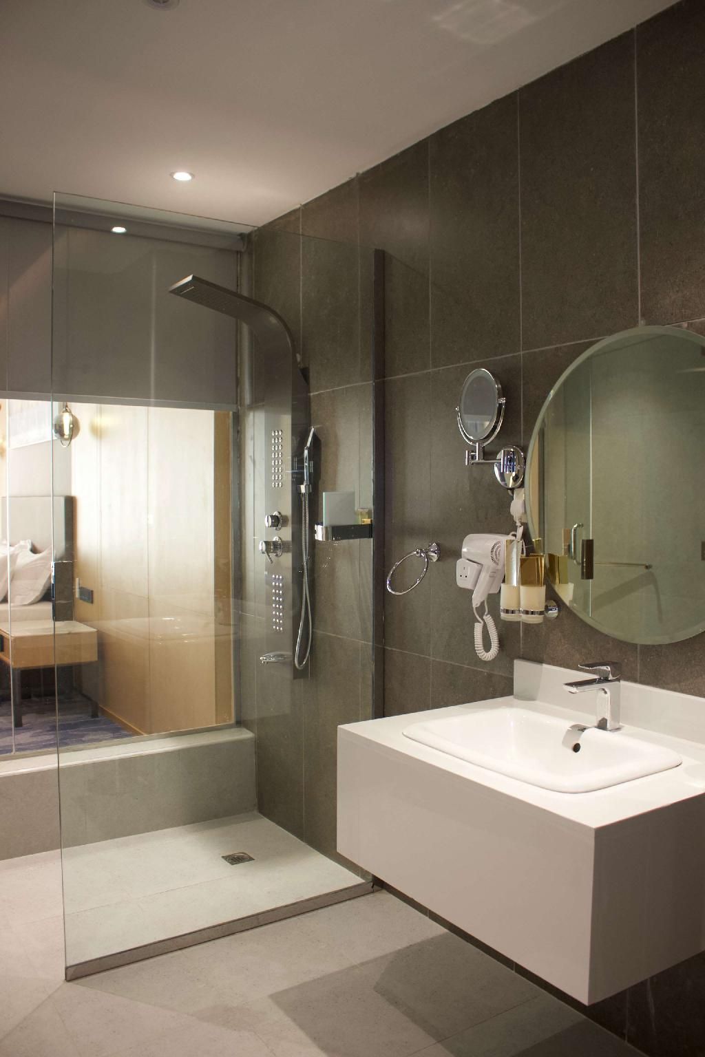 2 Single Beds, Smoking Room, Superior Room, Larger Room, Sitting Area, Air Conditioning