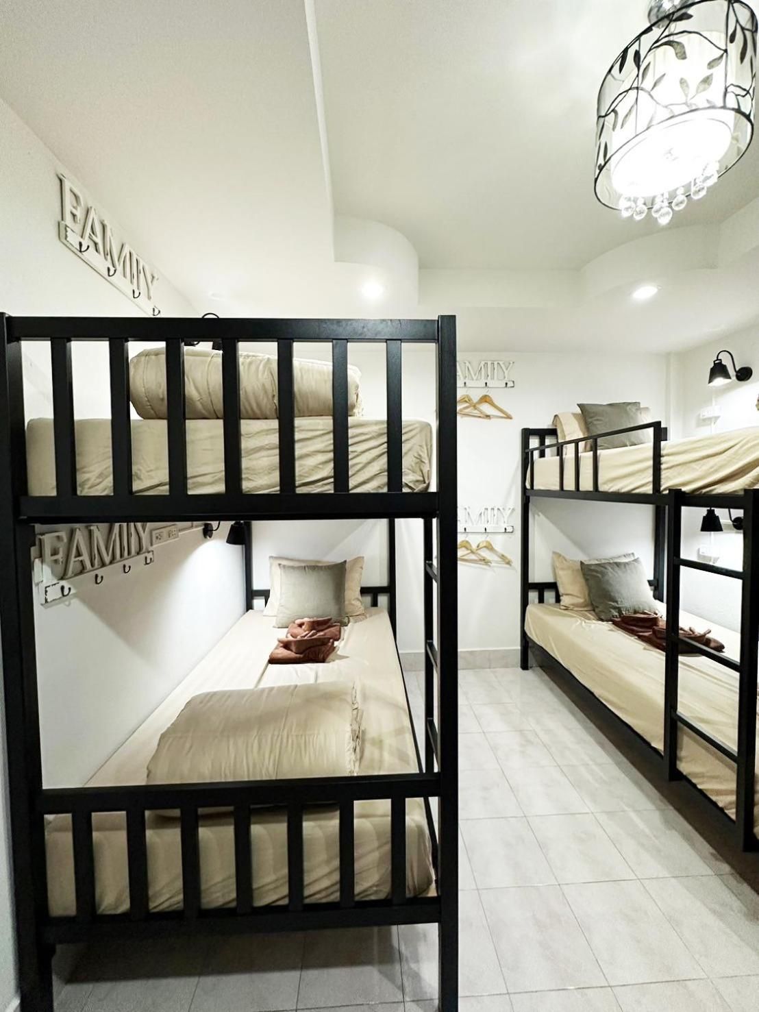Bed in 6-Bed Mixed Dormitory Room