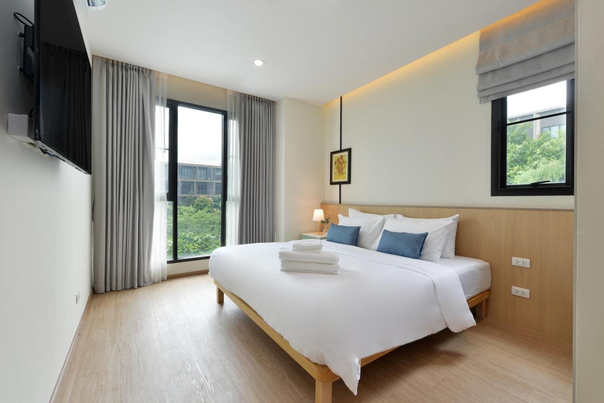 Junior Suite with Garden View