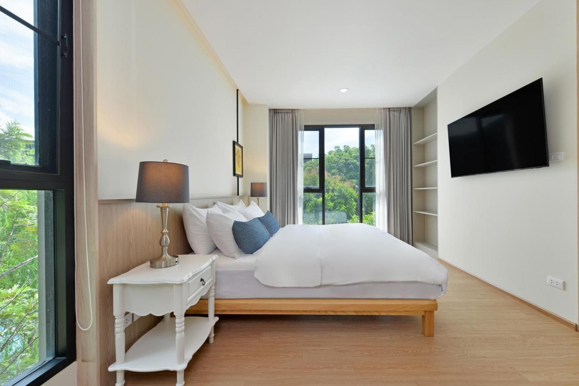 Executive Suite