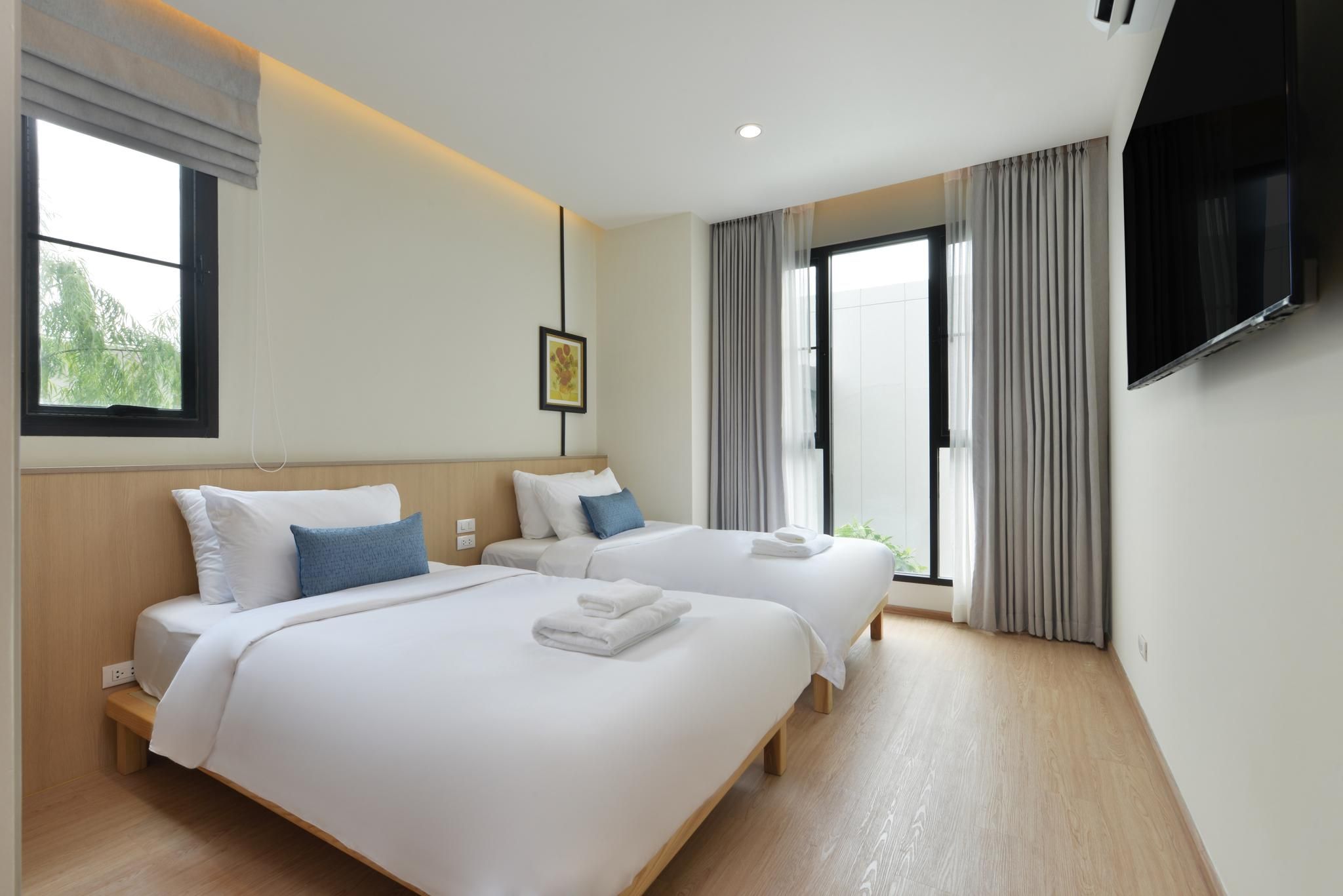 Junior Suite - 2 Beds with Balcony