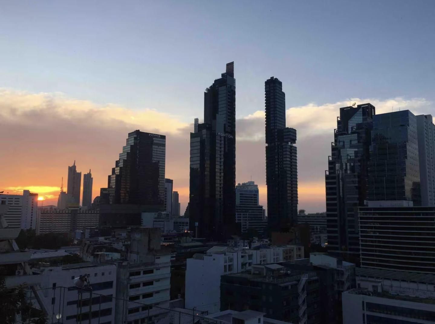 Trinity City View 3BR Spacious Family Silom