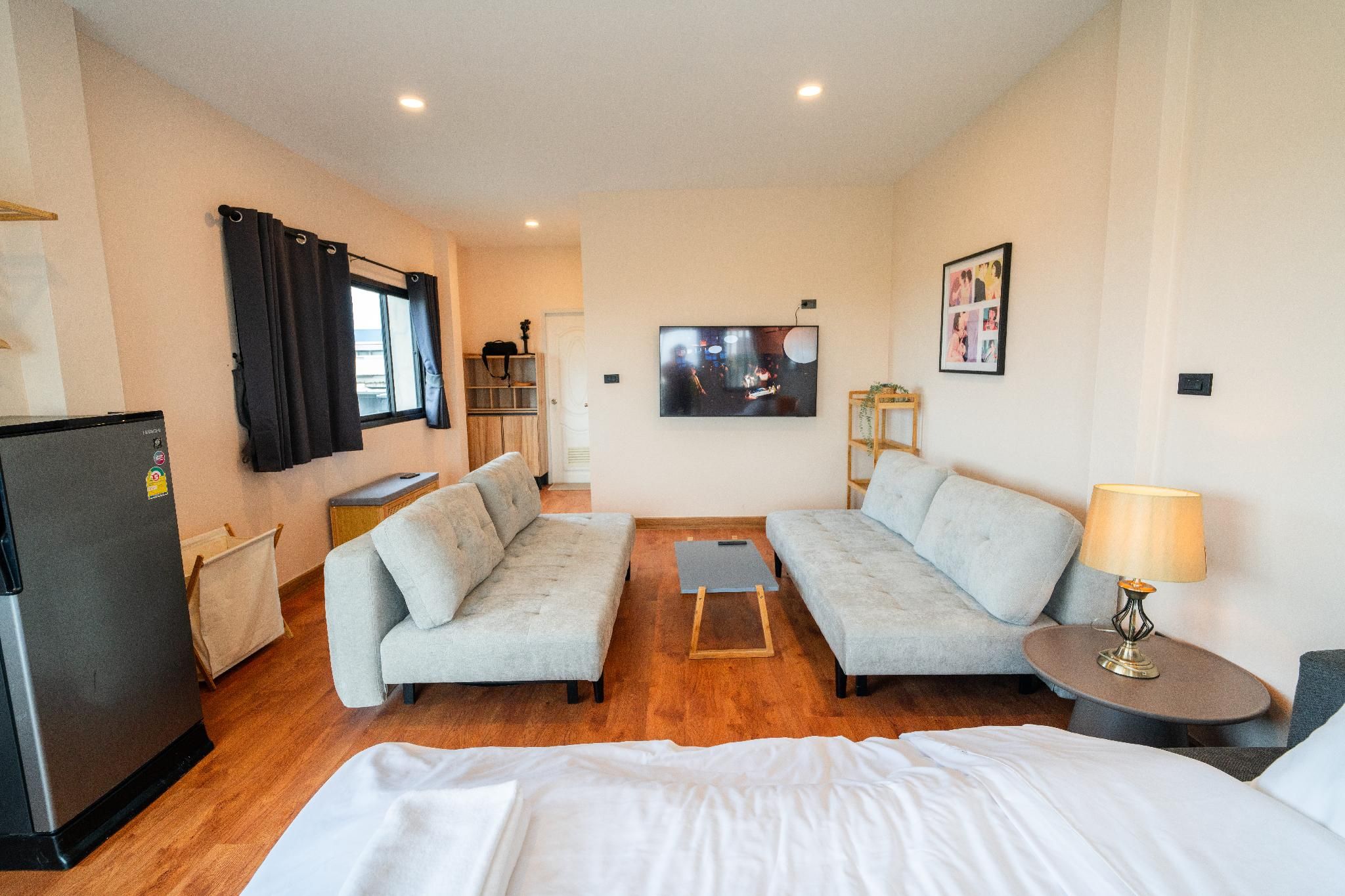 Studio, 1 King, Sofa bed