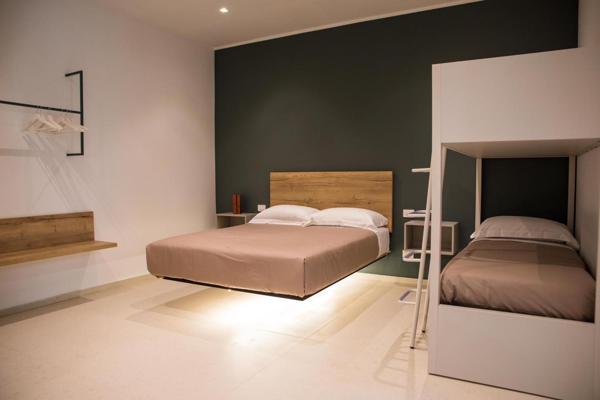 Deluxe Quadruple Room