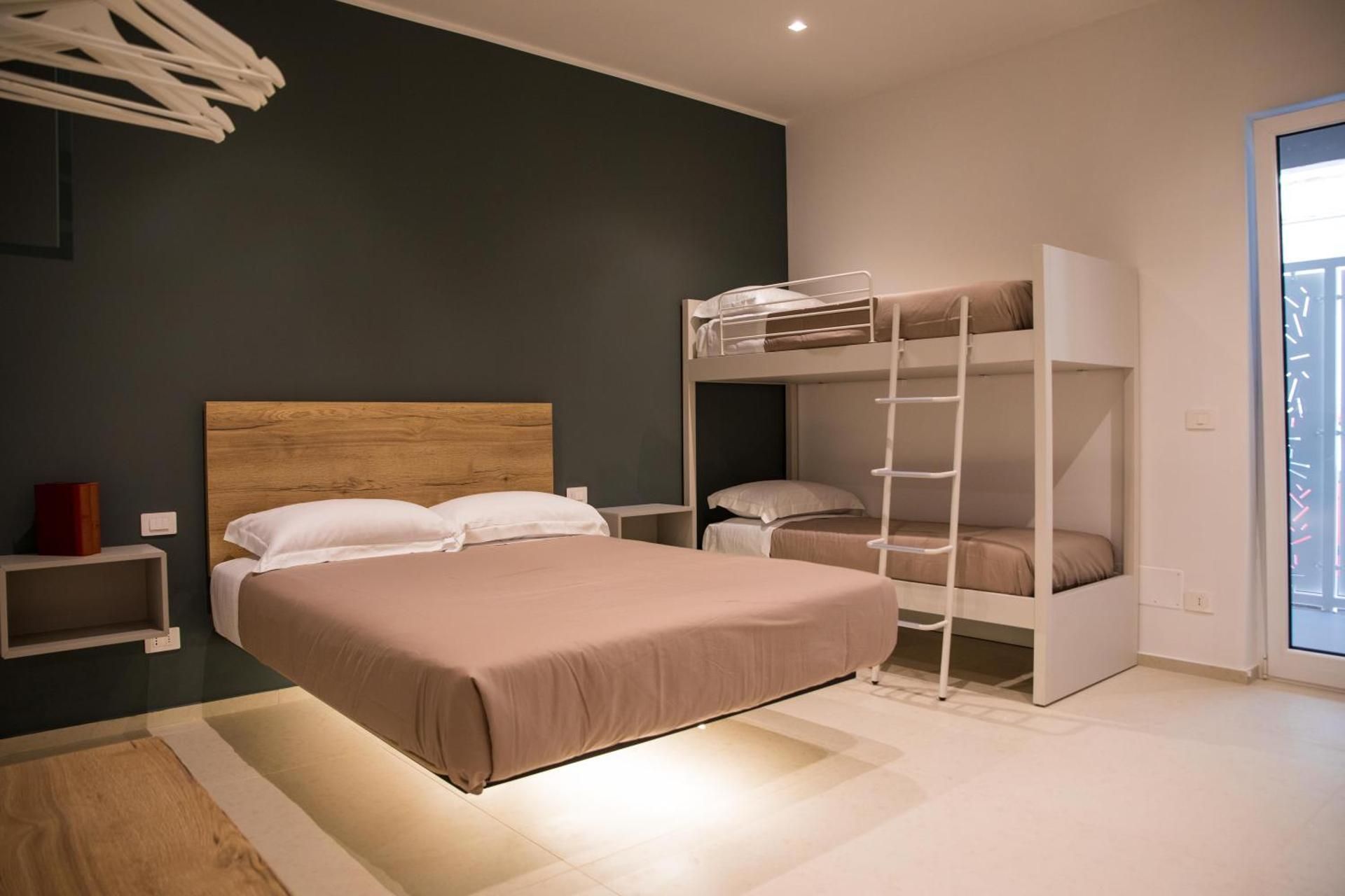 Deluxe Quadruple Room