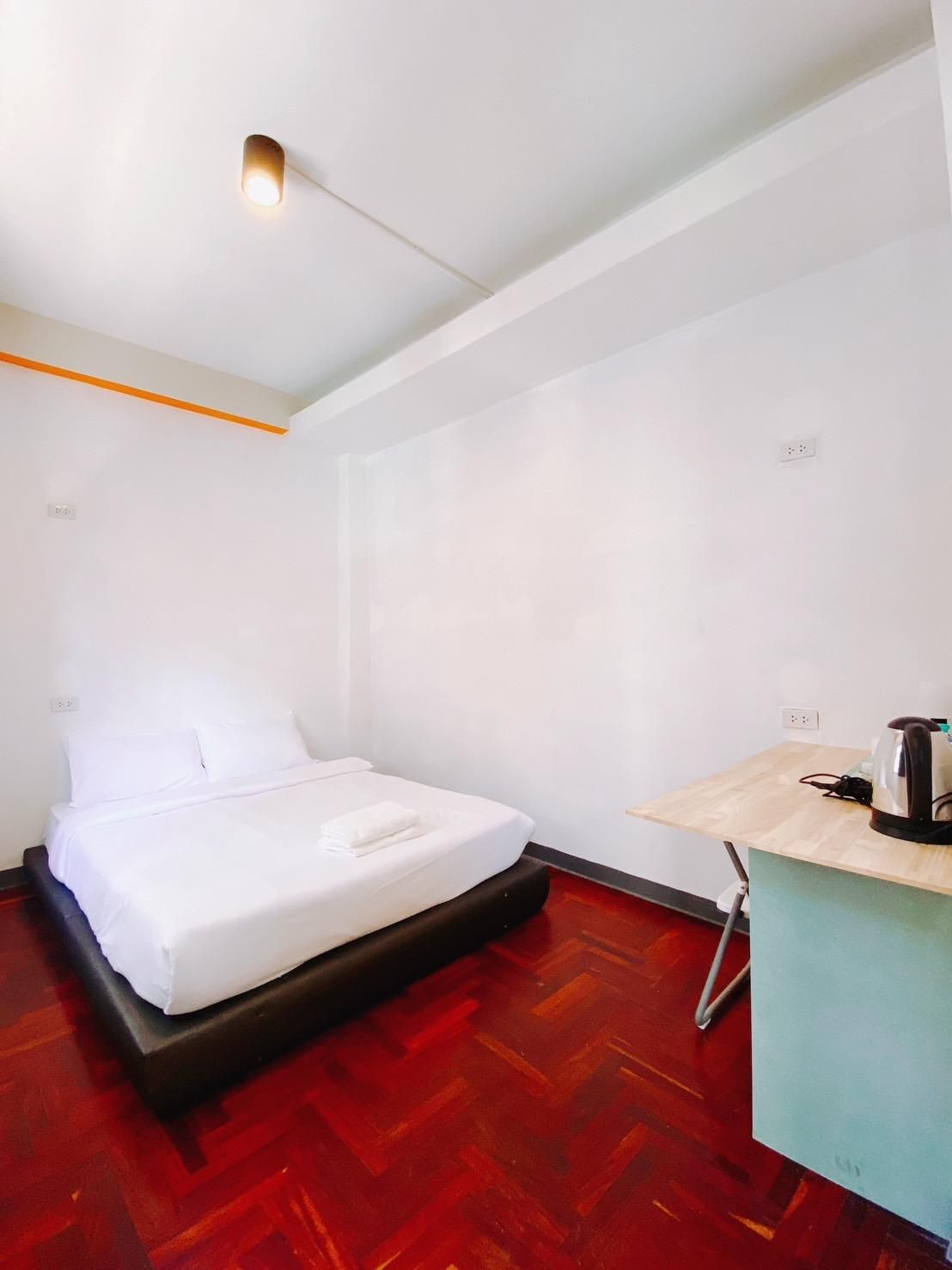 Double - Share Bathroom 2