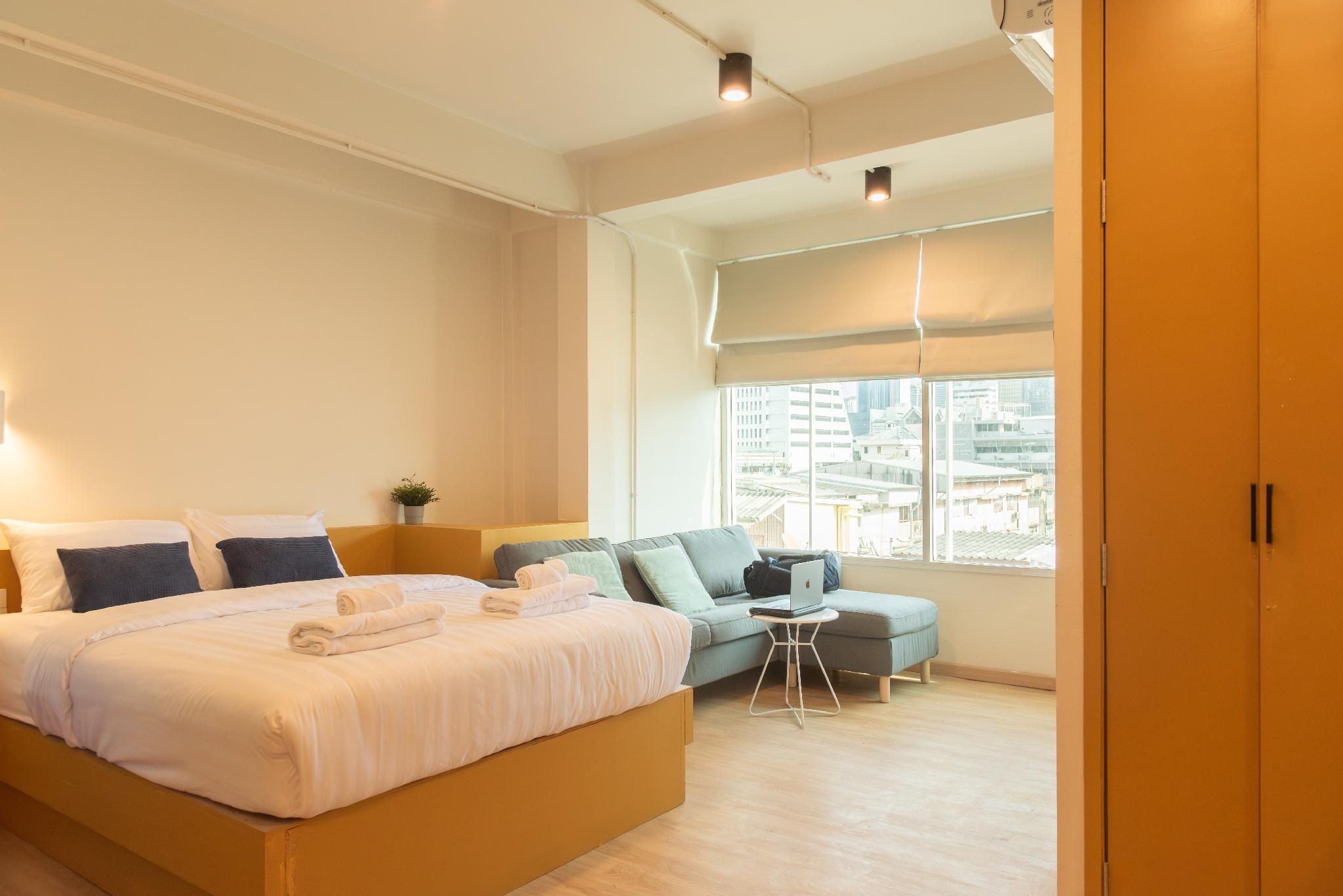 Deluxe Family Room