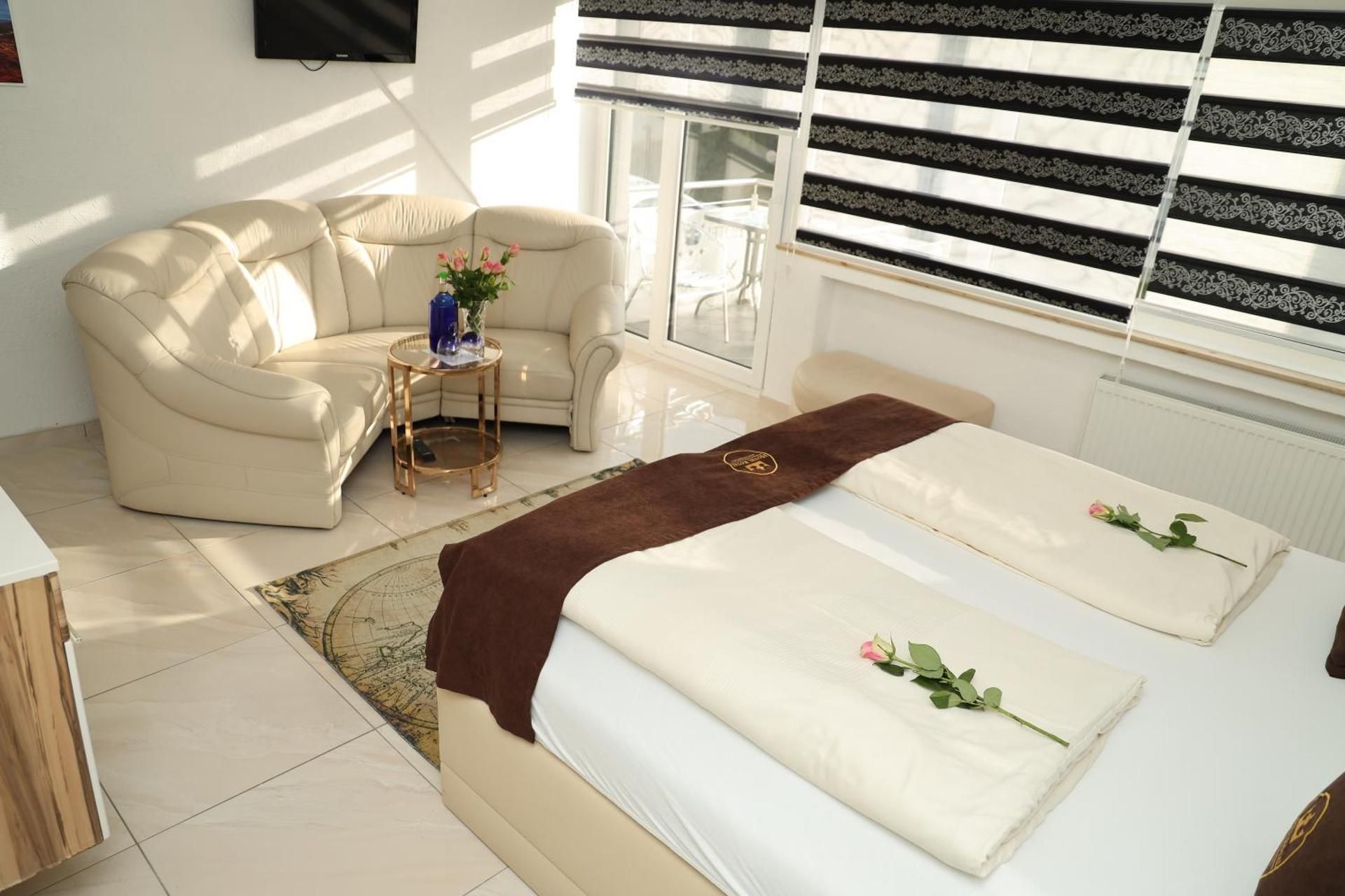 Double Room with Shower