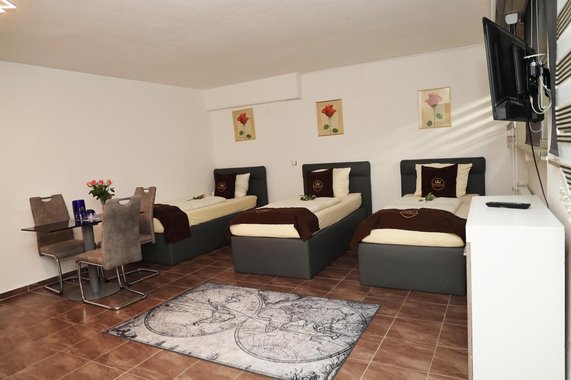 Triple Room with Shower