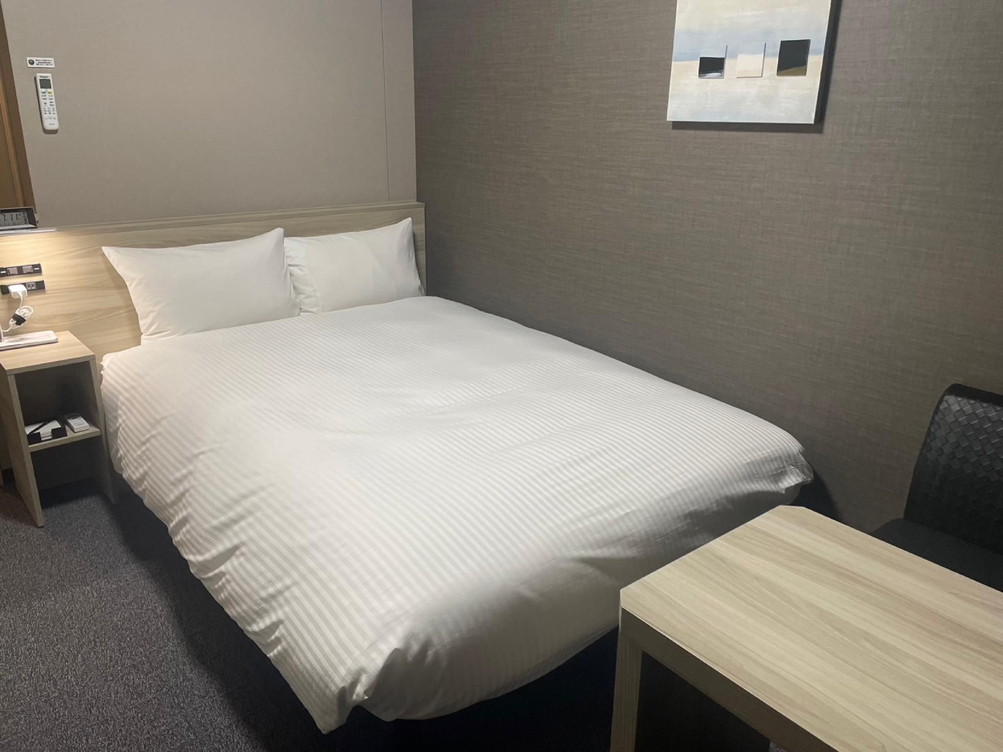 Semi Double Room - Smoking