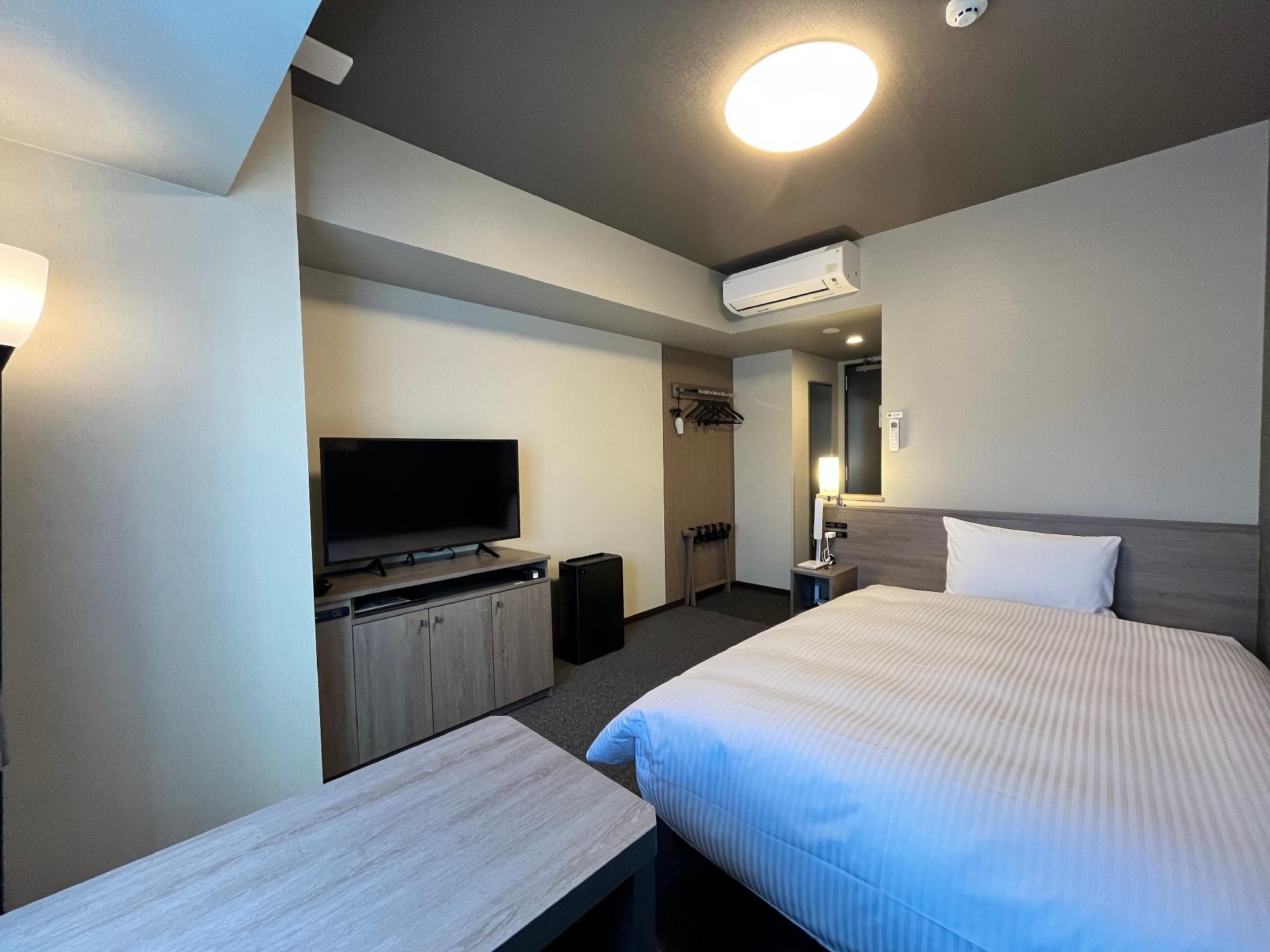 Single Room - Smoking, Electronic Cigarette Only