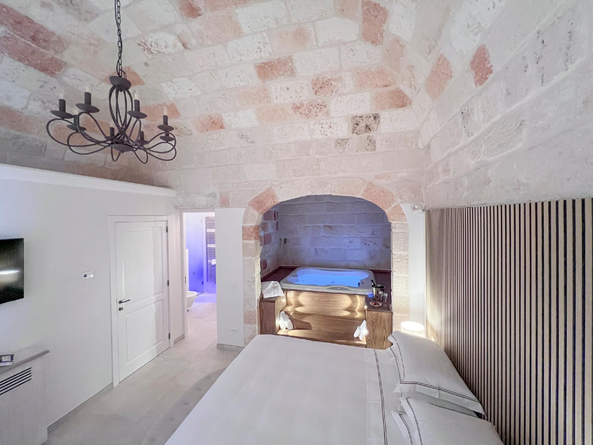 Dimora Bianca Luxury Suite Deluxe 2